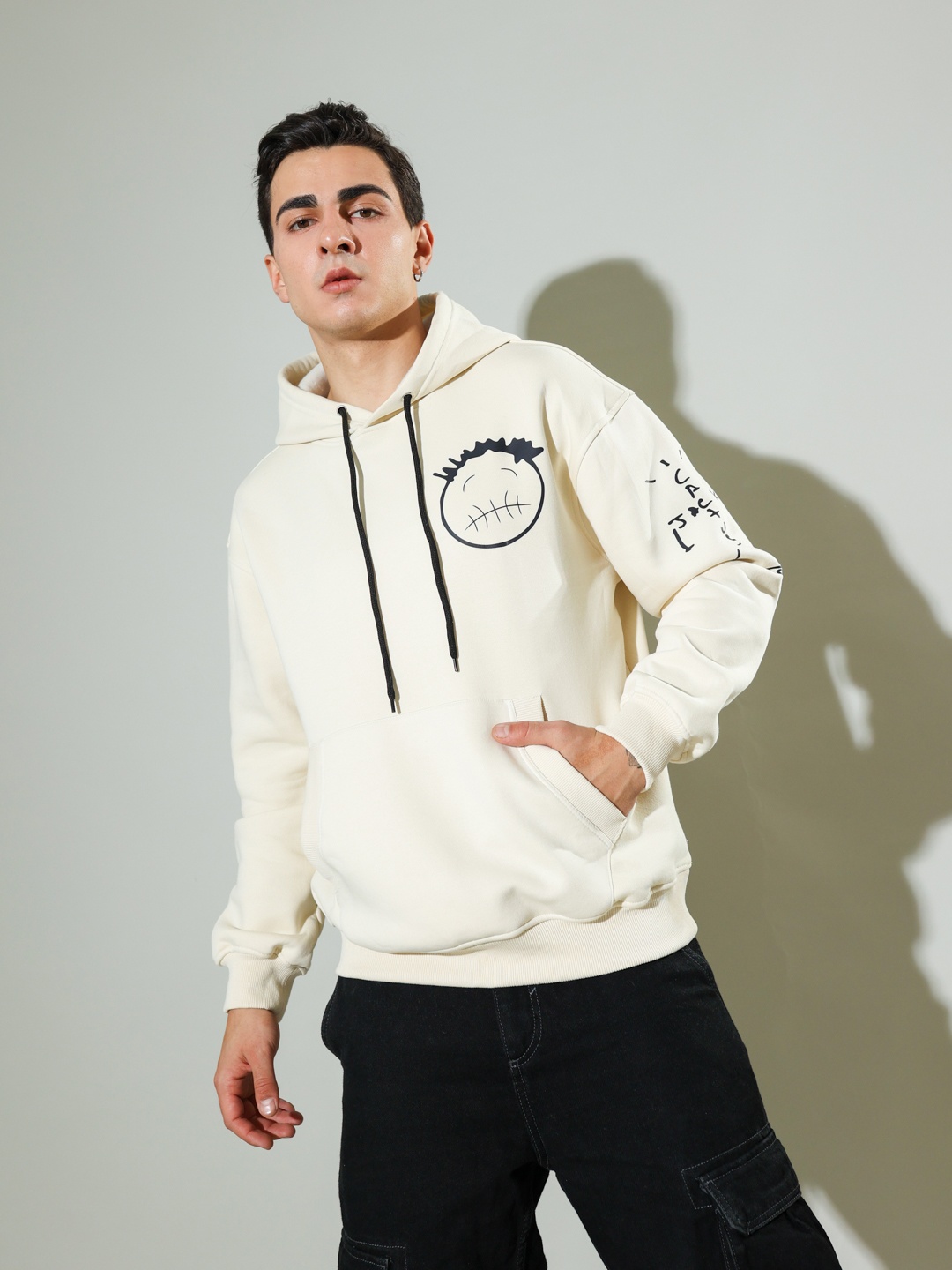 

UNRL Men Printed Hooded Sweatshirt, Cream