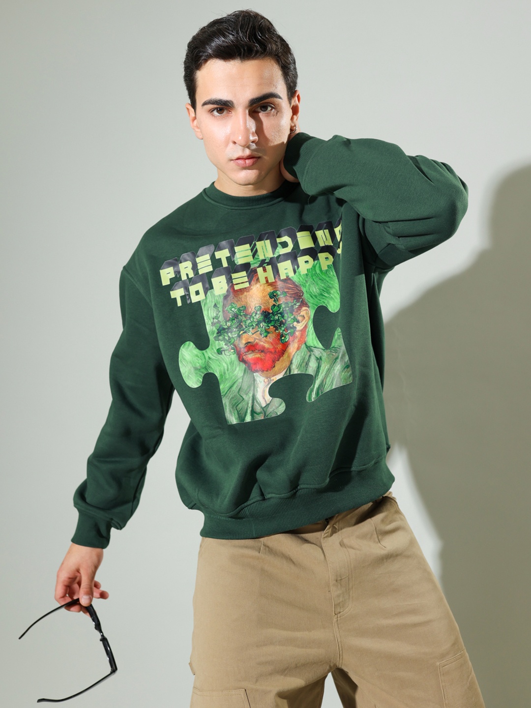 

UNRL Graphic Printed Round-Neck Pullover Sweatshirt, Green