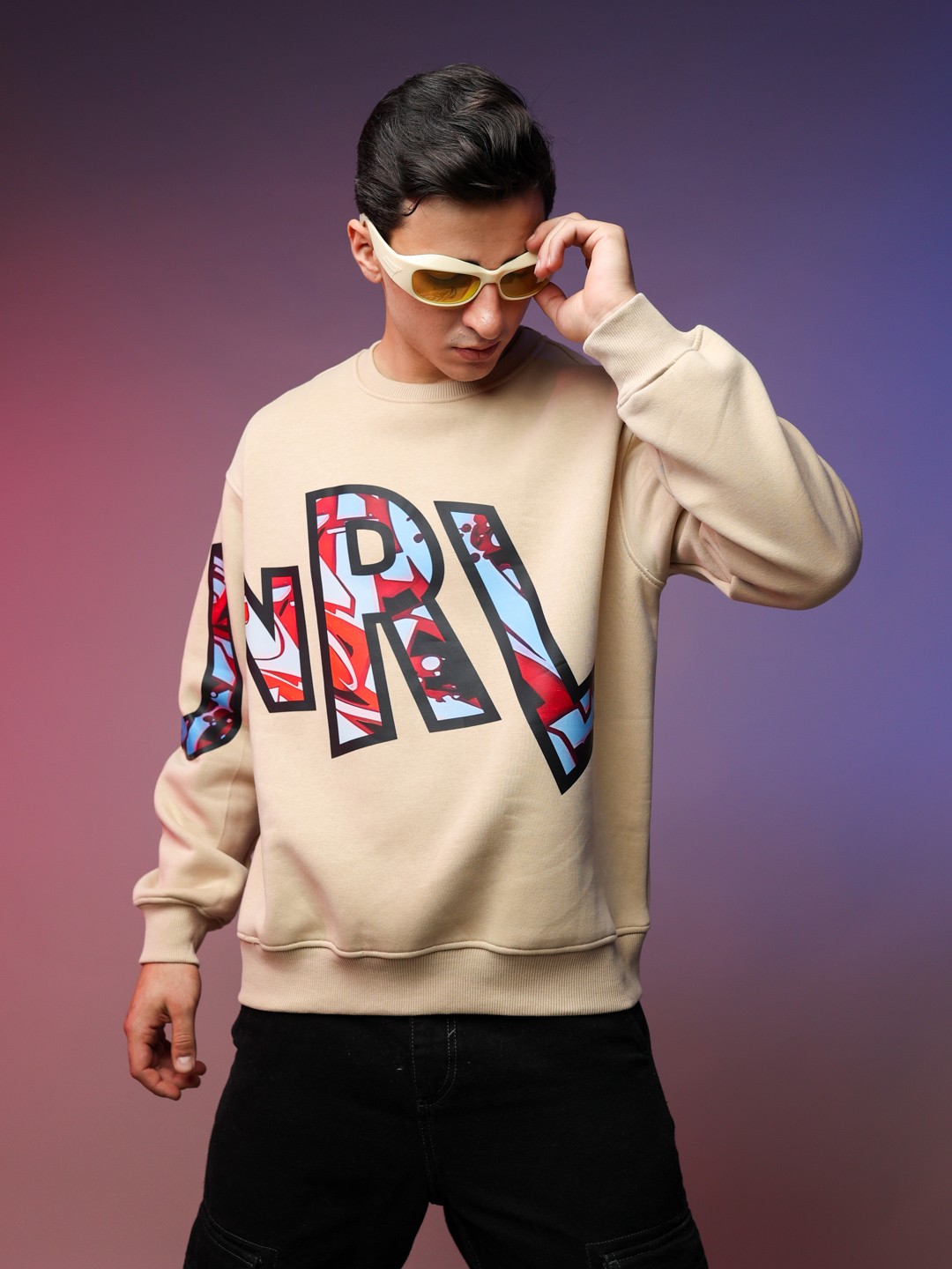 

UNRL Men Printed Sweatshirt, Beige