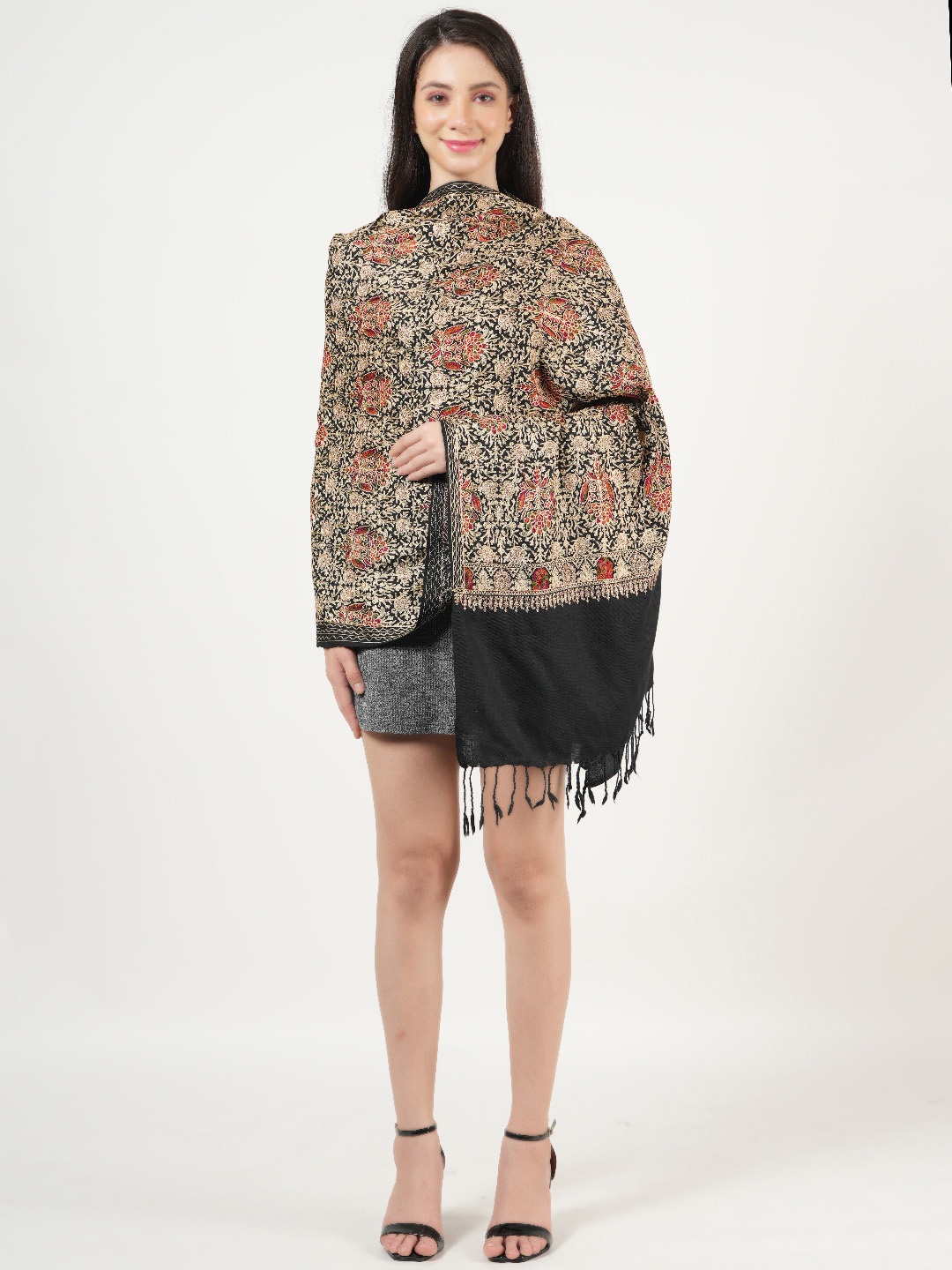 

MUFFLY Embroidered Woolen Shawl, Black
