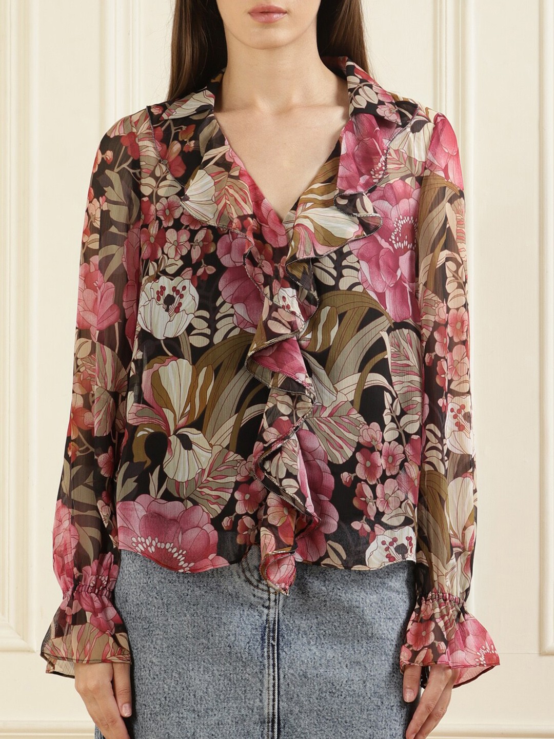 

Ted Baker Floral Printed V-Neck Ruffle Detail Regular Top, Black