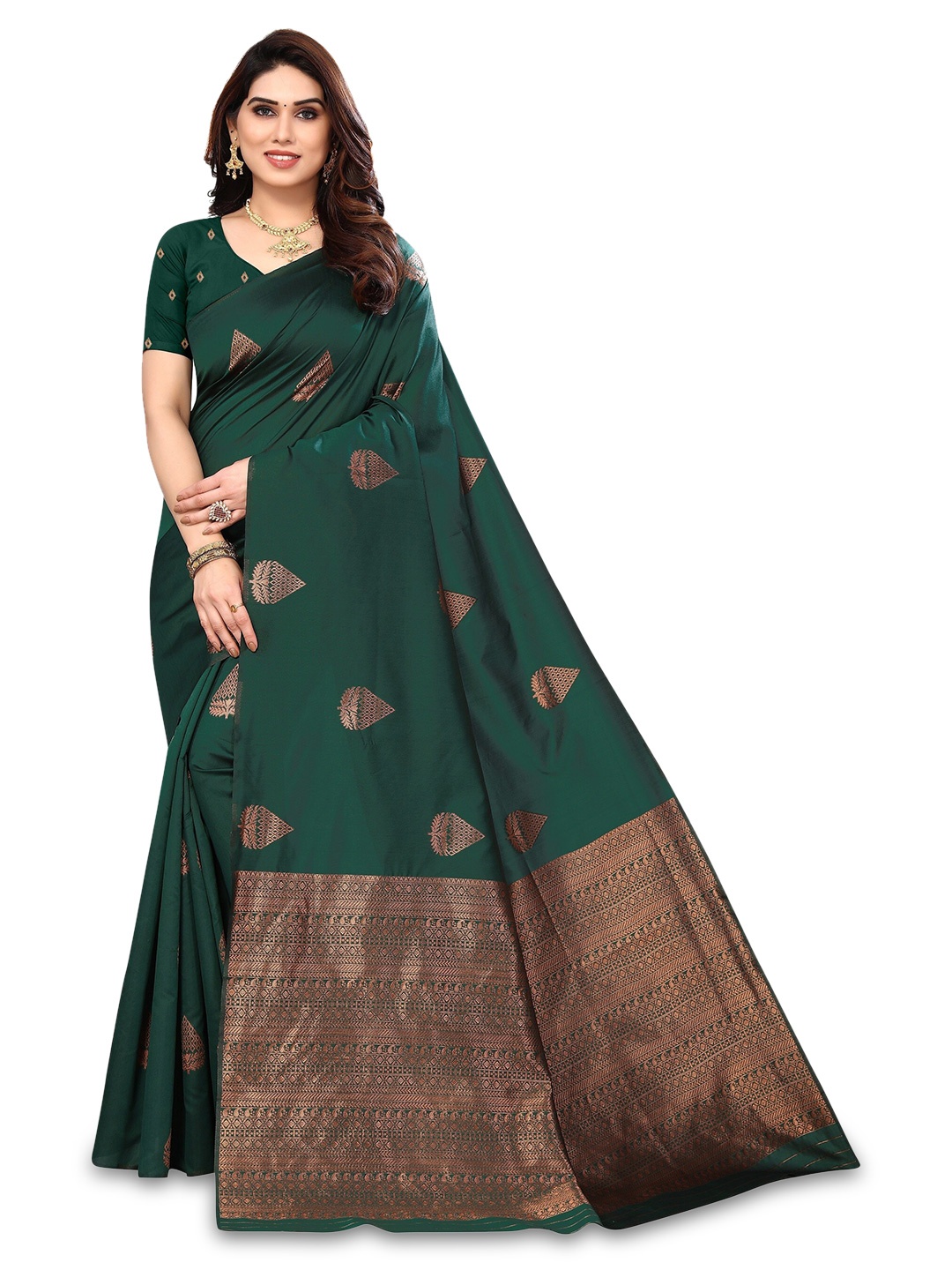 

Varanga Ethnic Motifs Woven Design Zari Detailed Saree, Green