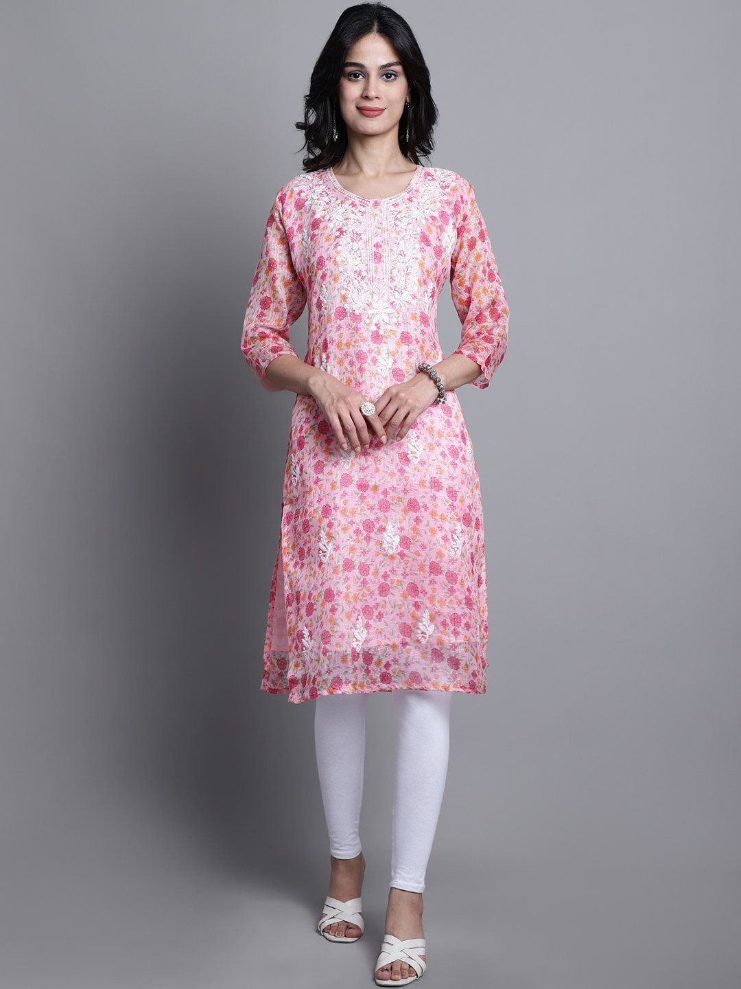 

SOUNDARYA Floral Printed Thread Work Cotton Kurta, Pink
