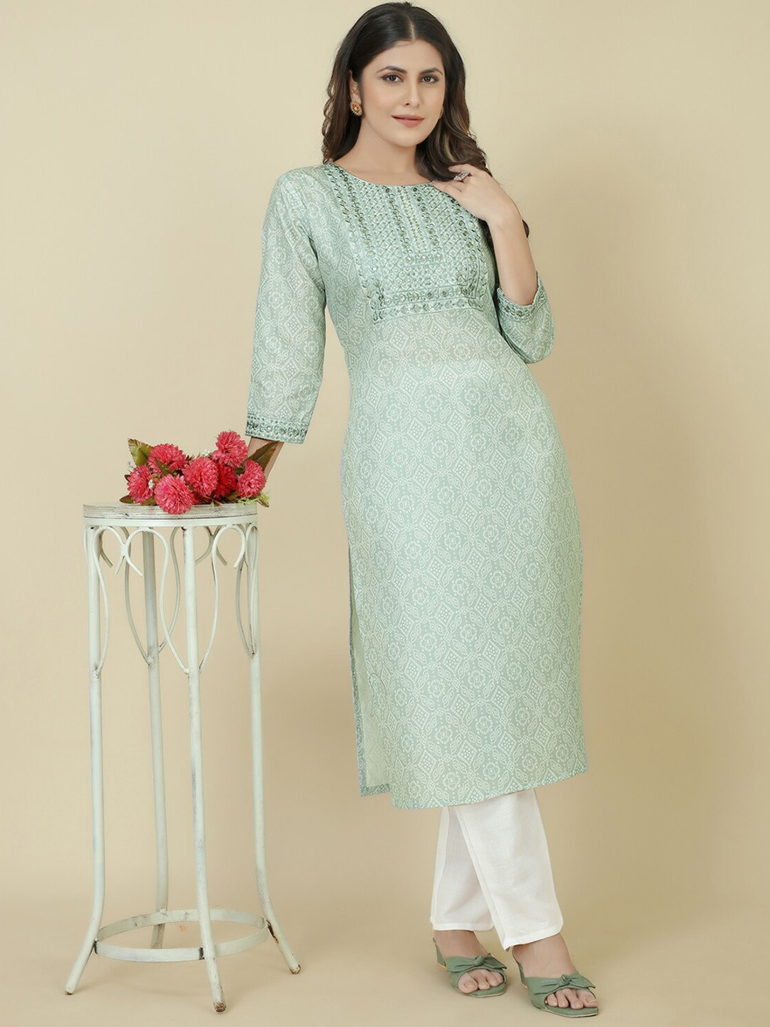 

ZIRVI Ethnic Motifs Printed Thread Work Kurta with Trousers, Grey