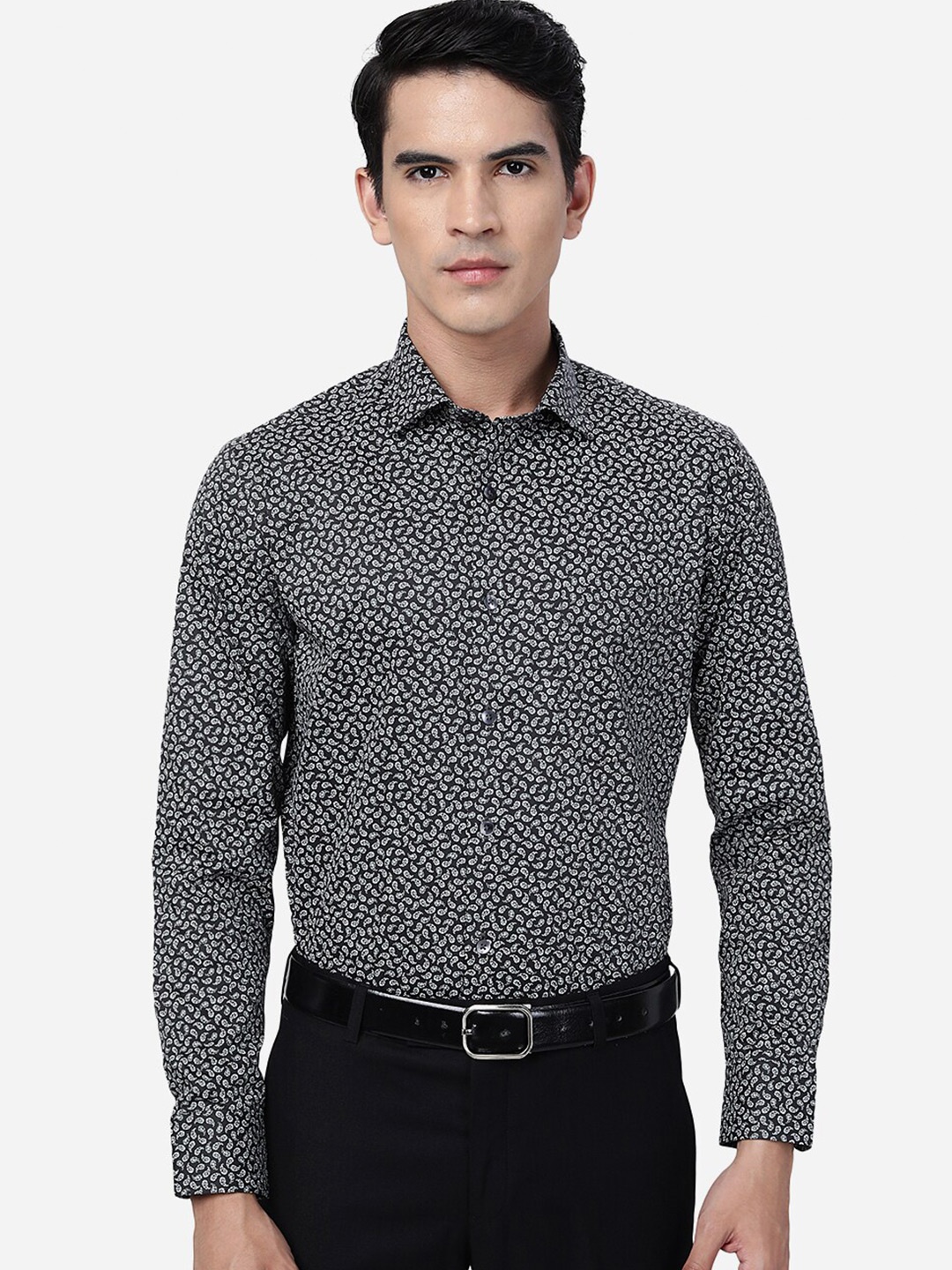 

METAL Paisely Printed Slim Fit Cotton Formal Shirt, Black