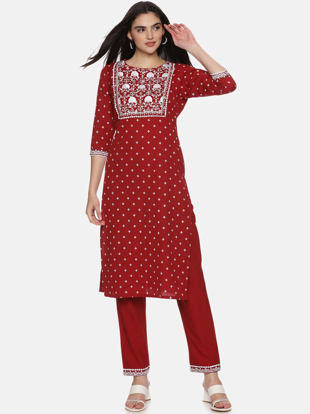 

Palakh Ethnic Motifs Printed Thread Work Pure Cotton Kurta & Trousers, Maroon