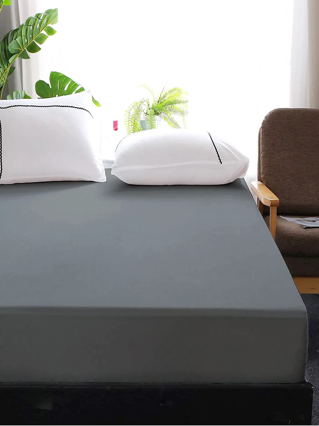 

Adbeni Home Grey 200 GSM Waterproof Terry Cortridge Cotton King Size Mattress Protector
