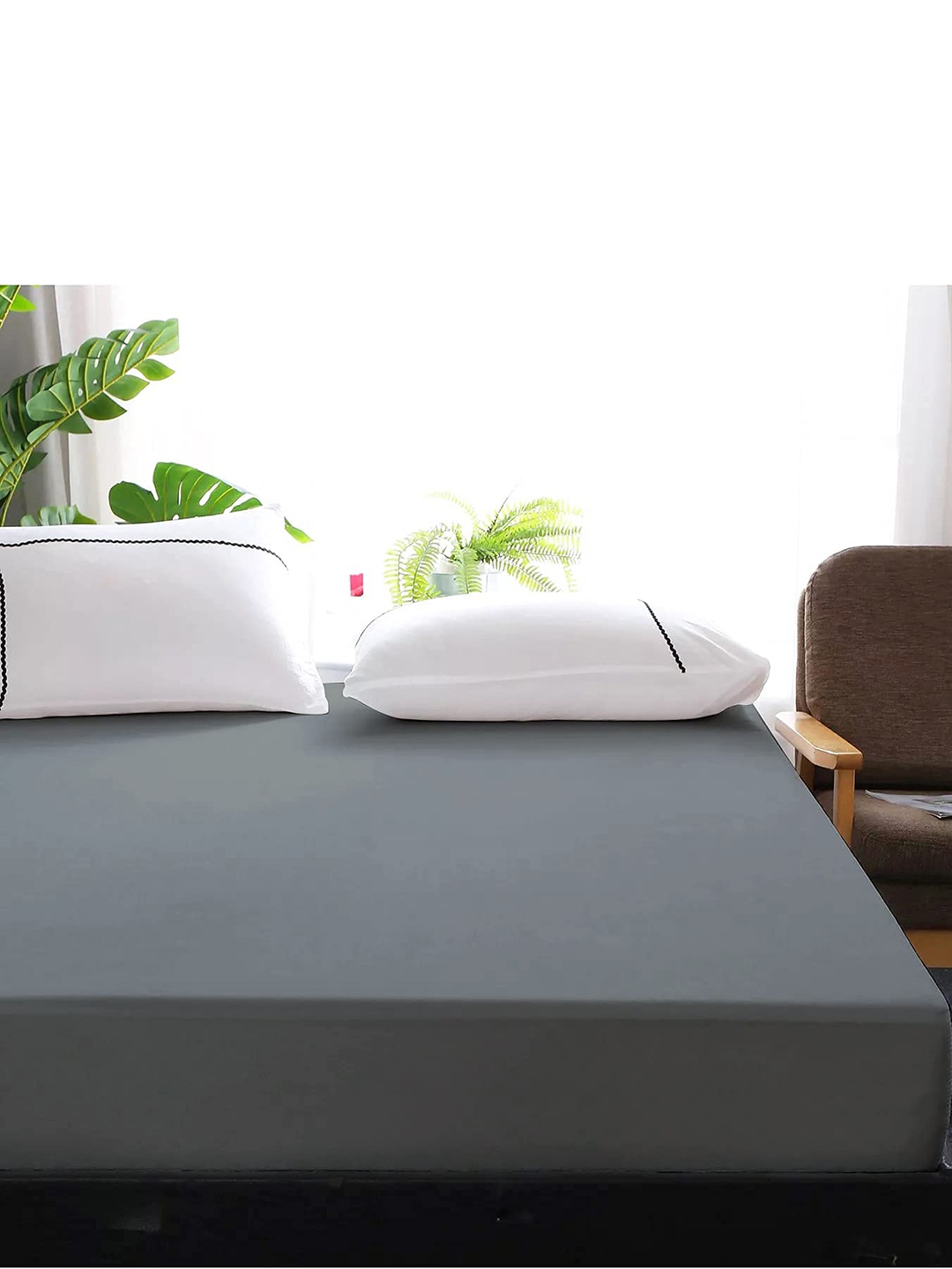 

Adbeni Home Grey 200 GSM Waterproof Terry Cortridge Cotton Queen Size Mattress Protector