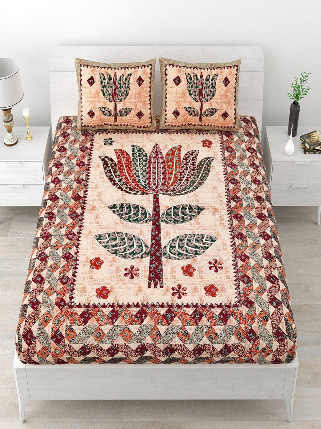 

UNIQCHOICE Maroon & Green Floral 120 TC Queen Bedsheet with 2 Pillow Covers