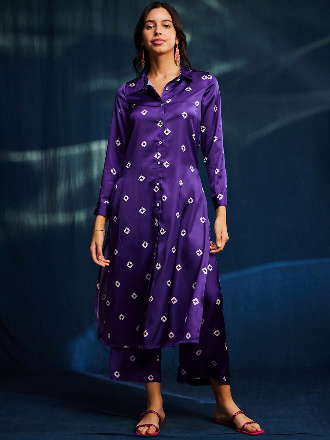 

Pink Fort Bandhani Printed Straight Regular Satin Kurta with Palazzos, Purple