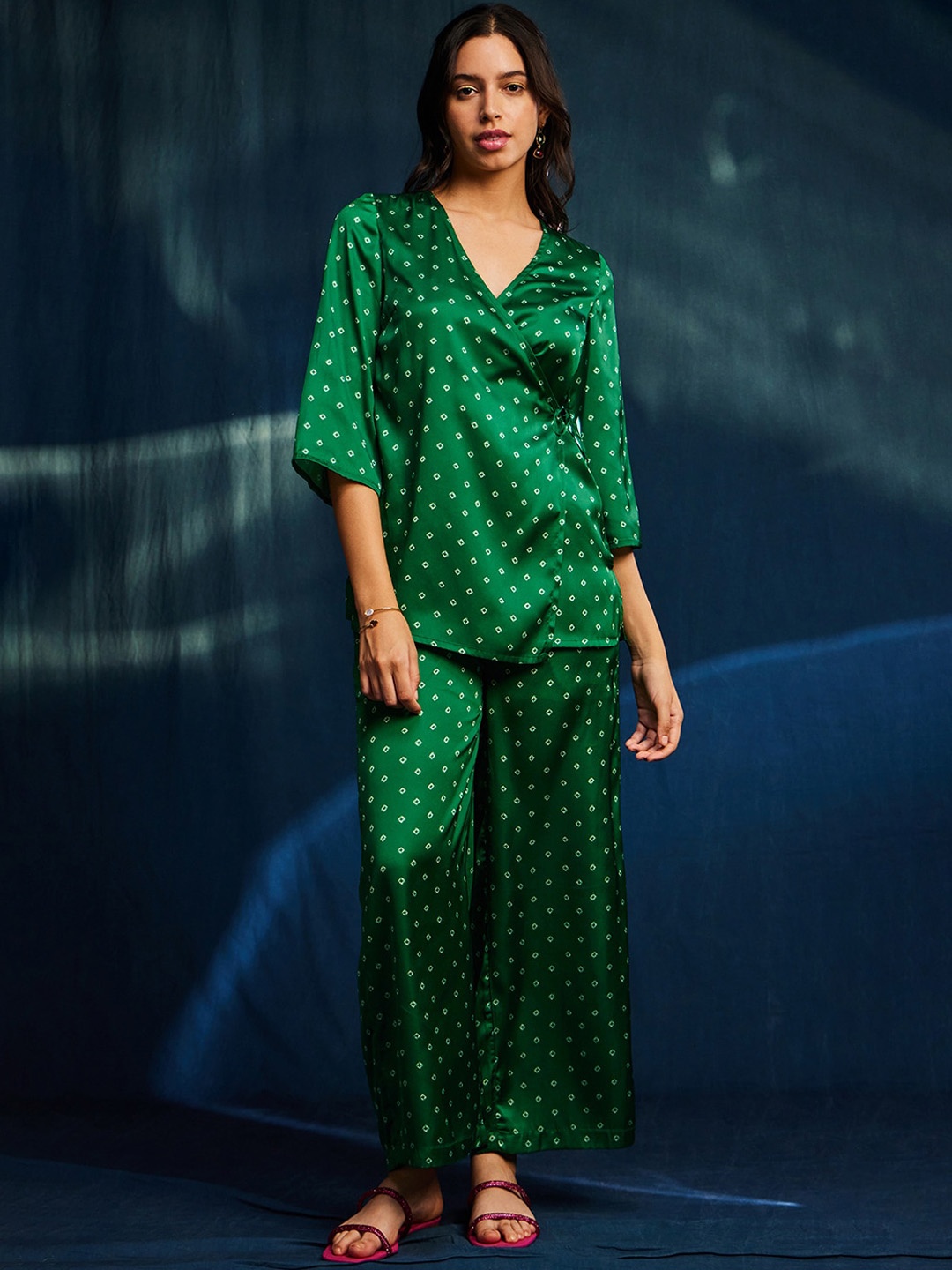

Pink Fort Women Bandhani Printed V-Neck Top & Trouser, Green