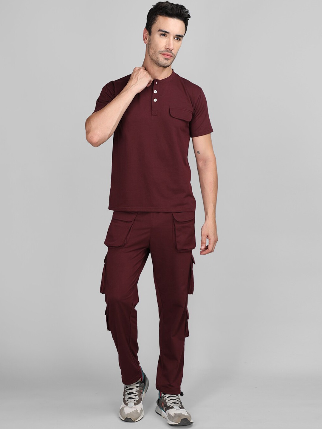 

CHKOKKO Henley Neck T-Shirt With Cargo Trouser, Violet