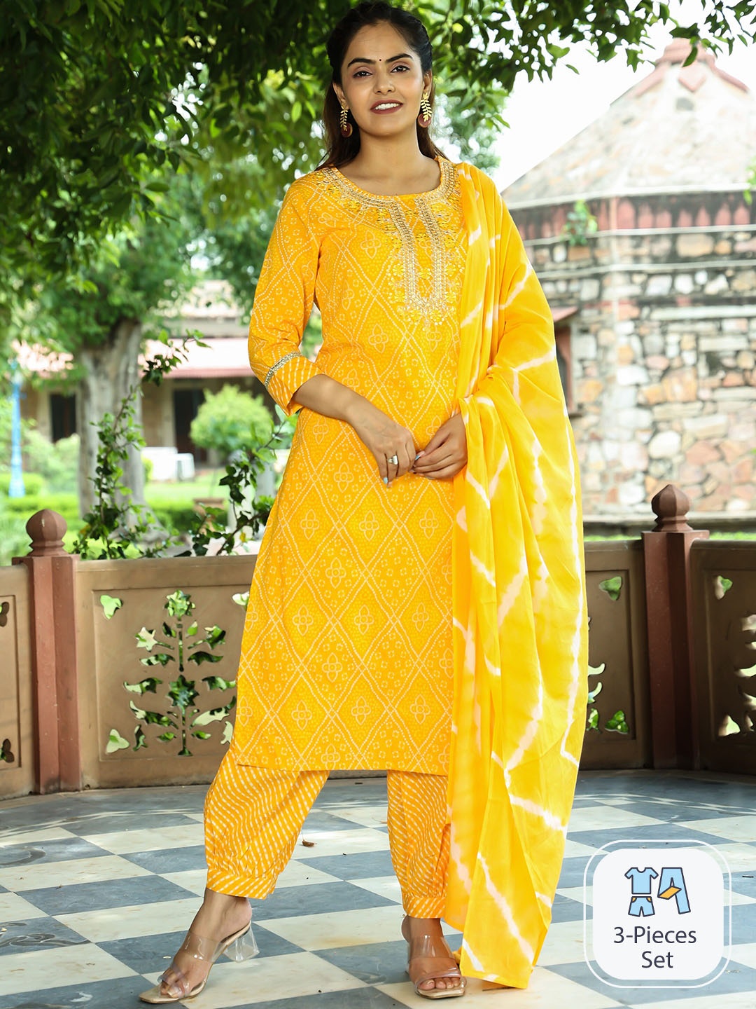 

misbis Bandhani Printed Regular Thread Work Pure Cotton Kurta with Trousers & With Dupatta, Yellow