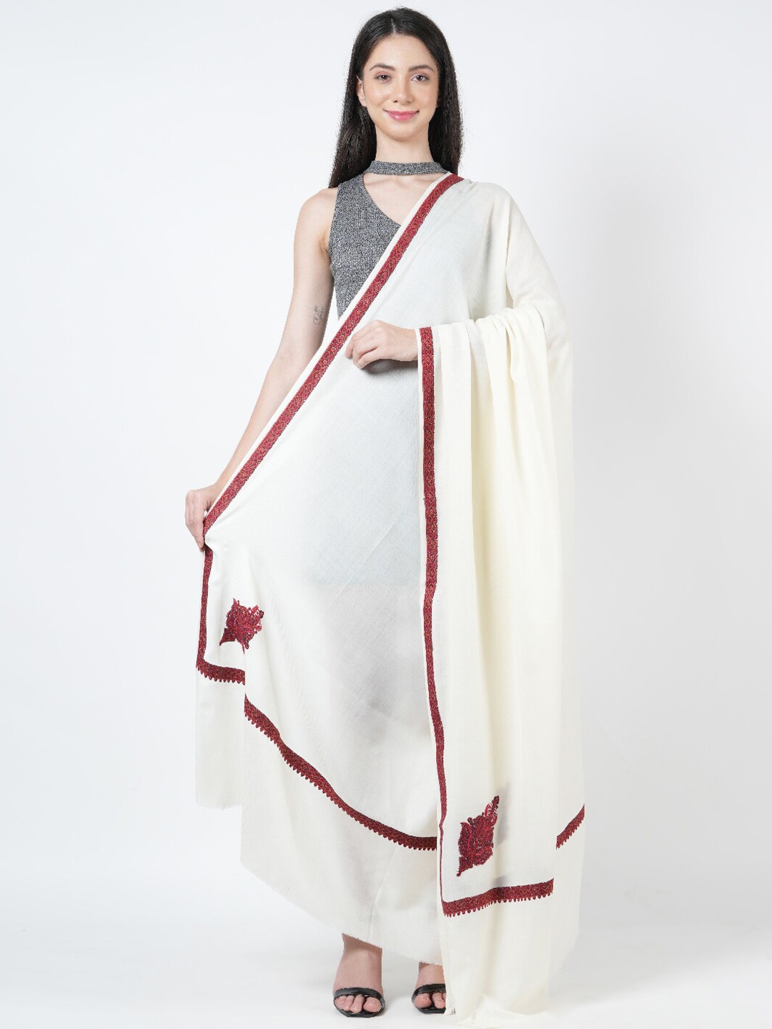 

MUFFLY Kunj Embroidered Woolen Shawl, White
