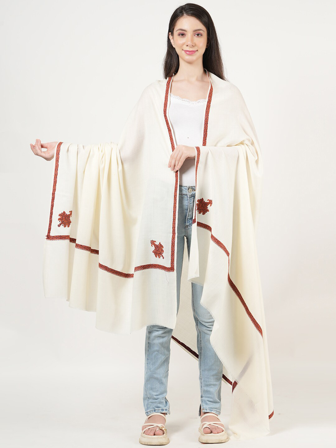 

MUFFLY Embroidered Woolen Shawl, White