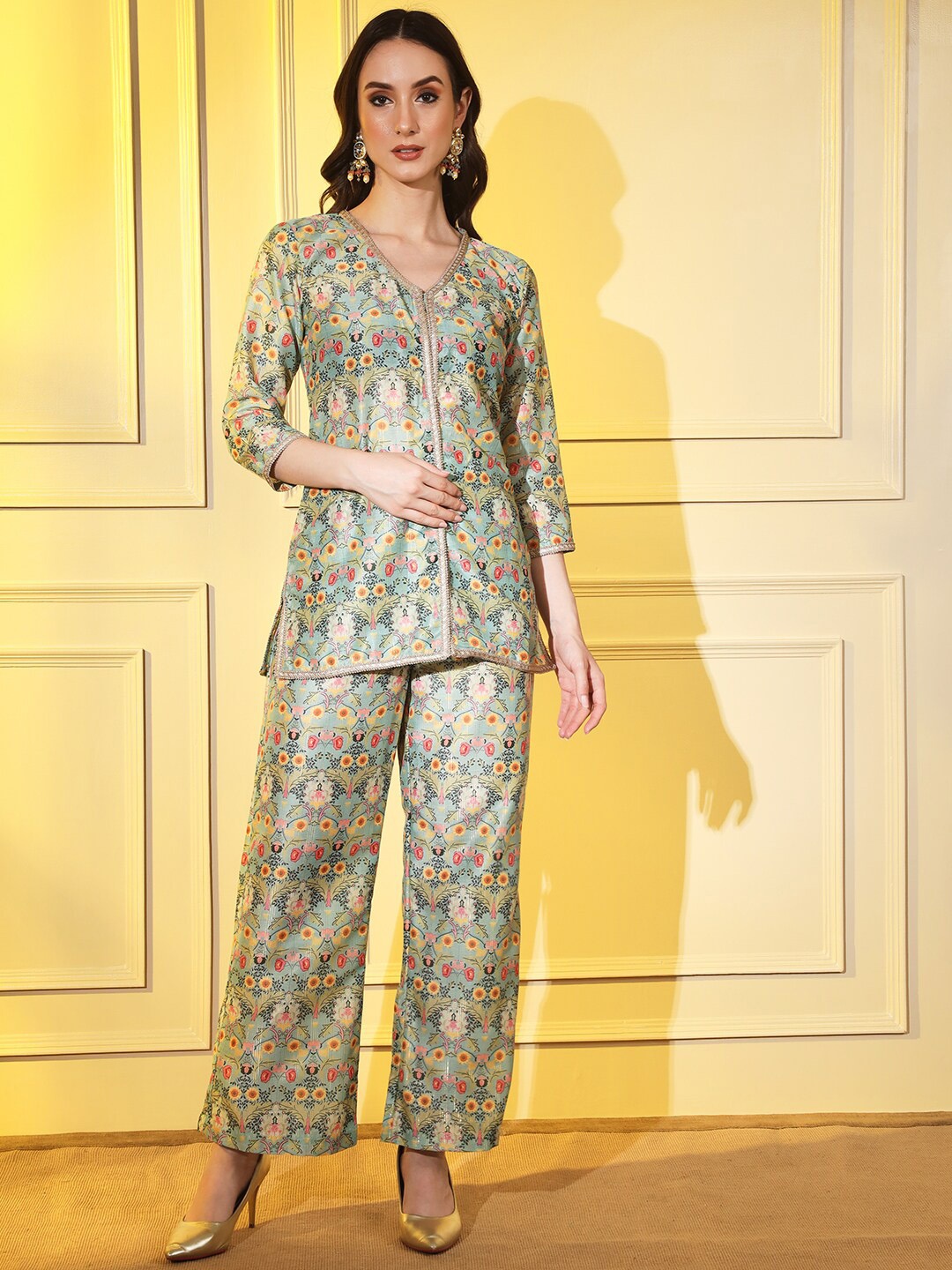 

SCORPIUS Floral Printed Tunic & Trouser, Green
