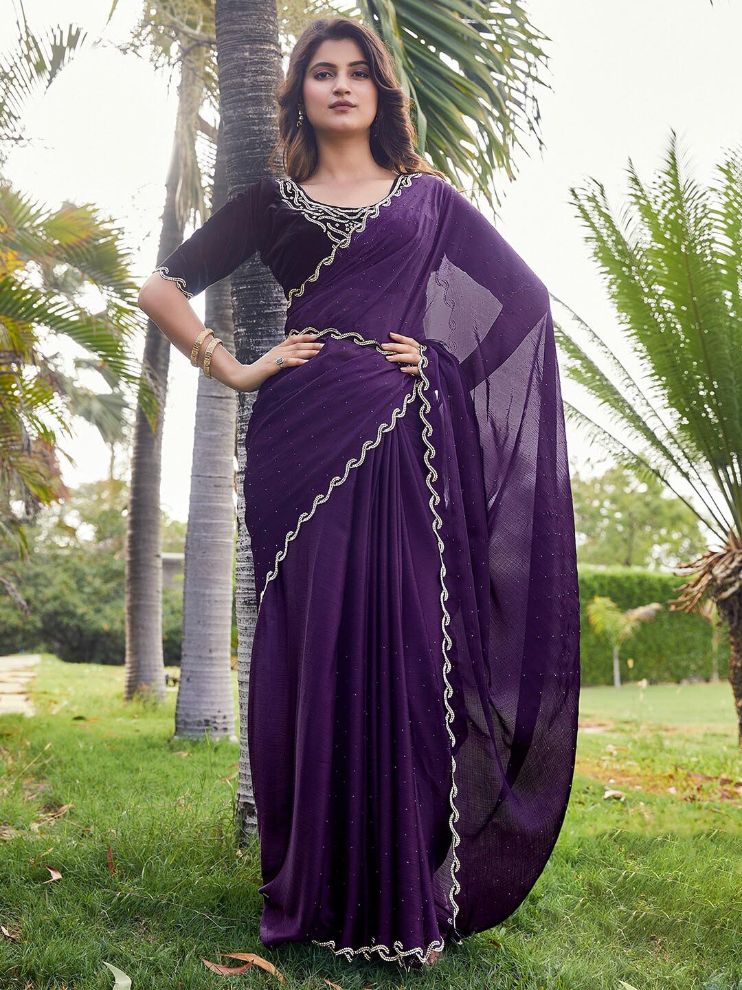 

Mitera Embellished Beads And Stones Pure Chiffon Saree, Purple