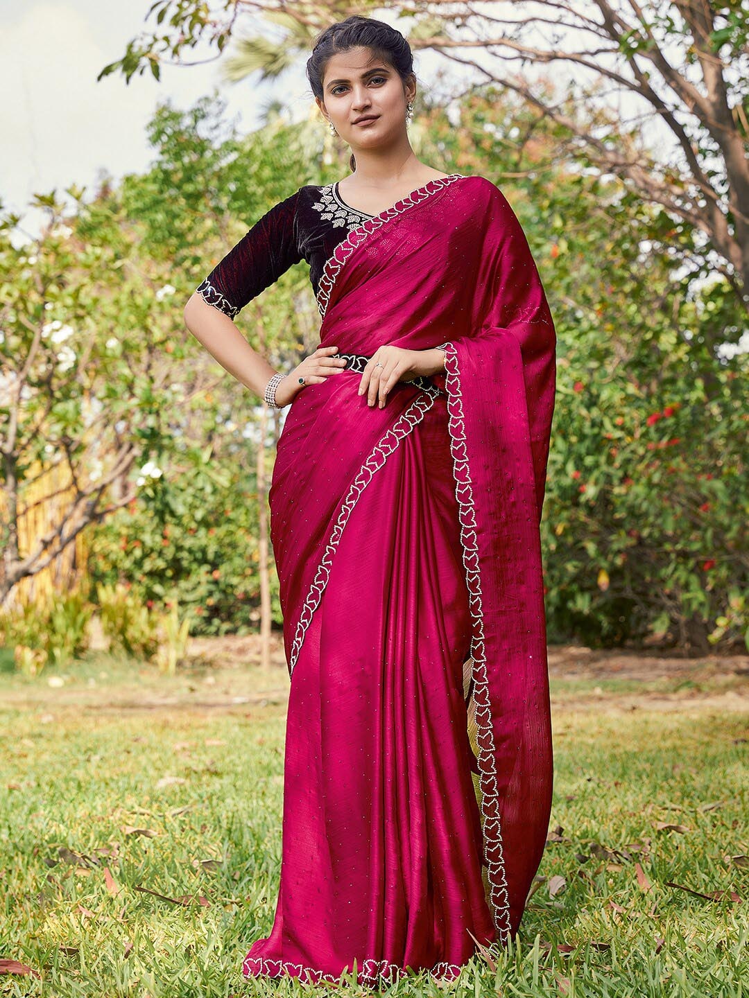 

Mitera Embellished Beads & Stones Pure Chiffon Saree, Pink