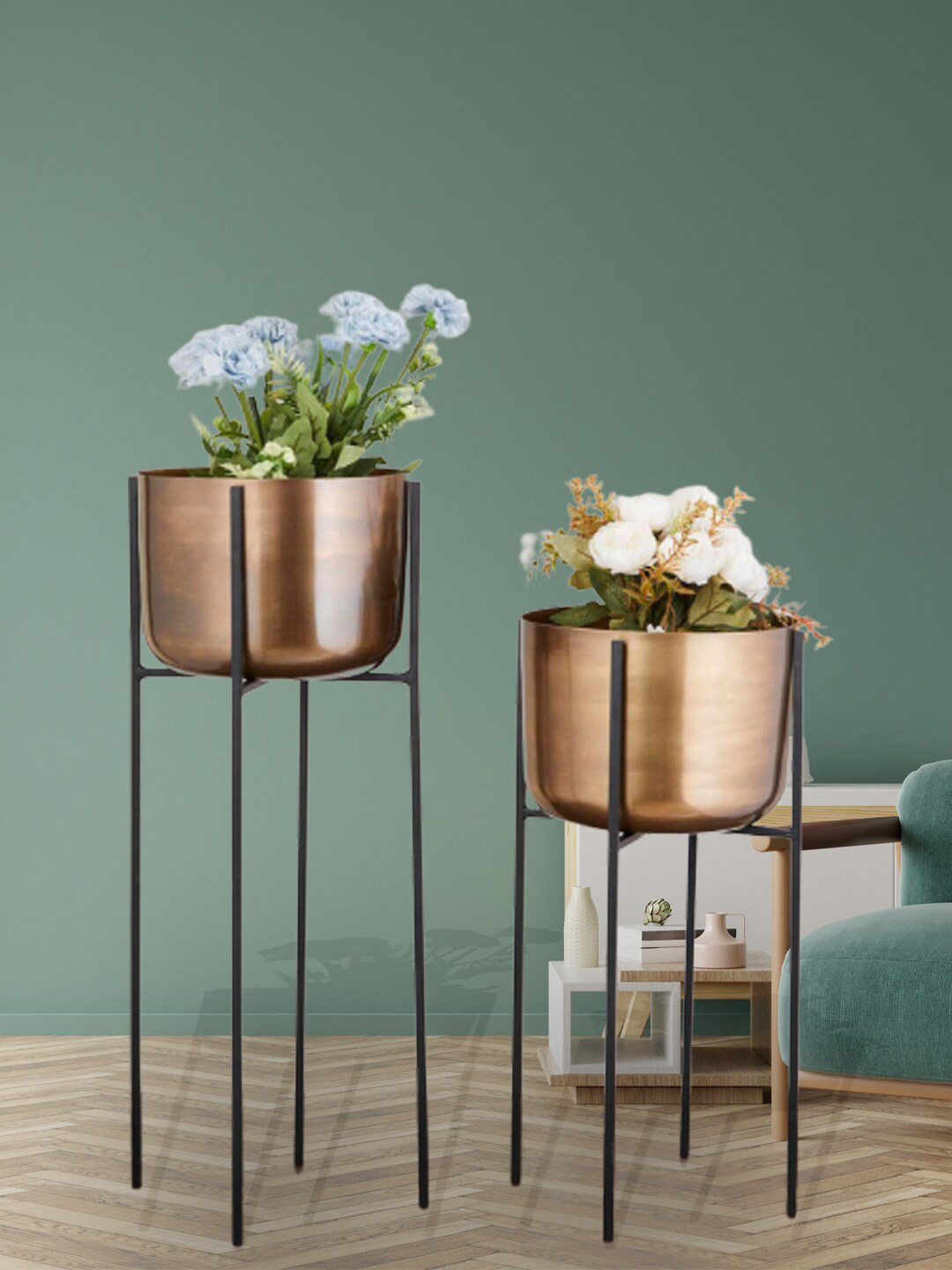 

The Art House 2 Pieces Gold Toned Metal Planters