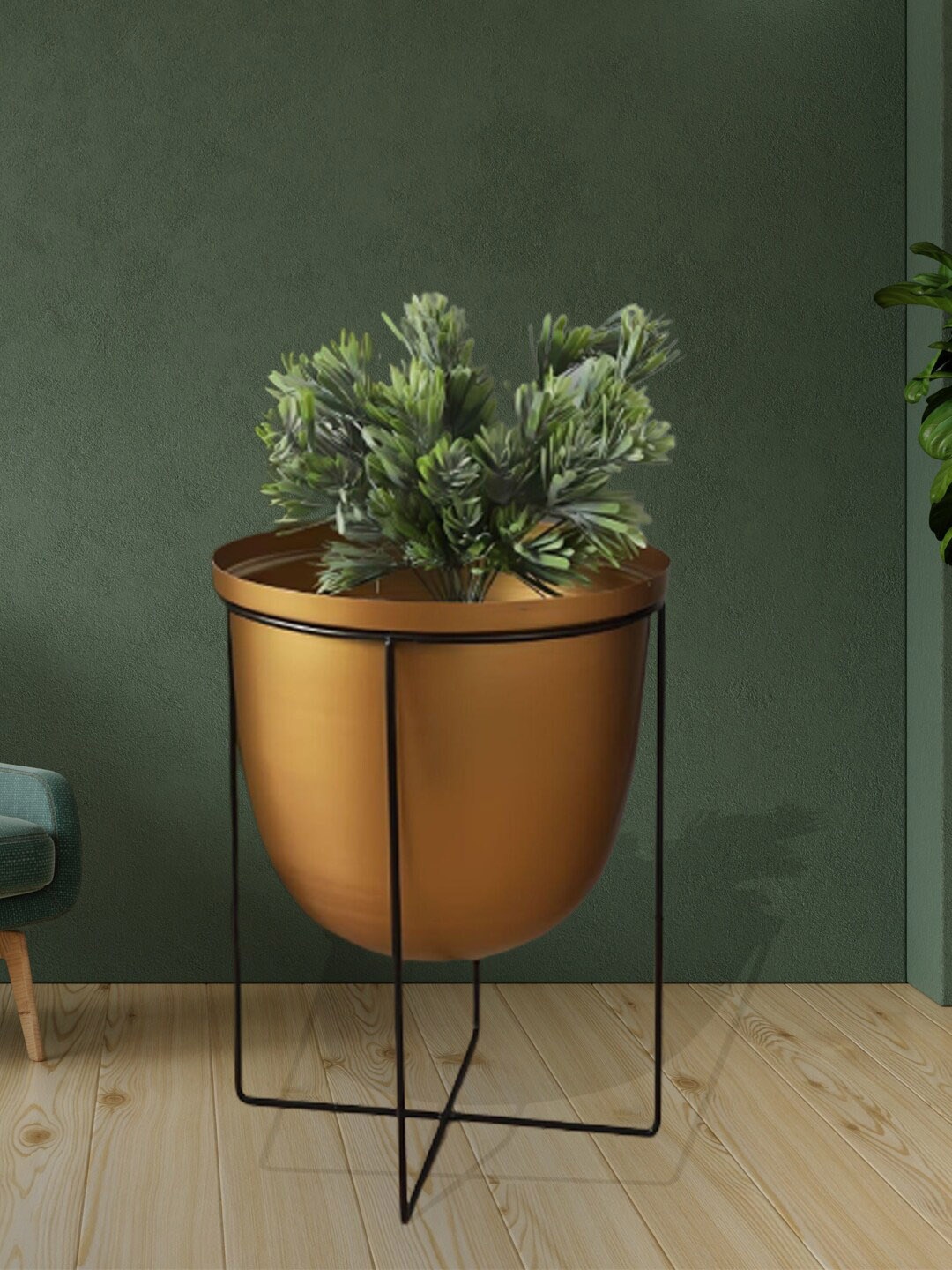 

The Art House Gold Toned Metal Planter With Stand