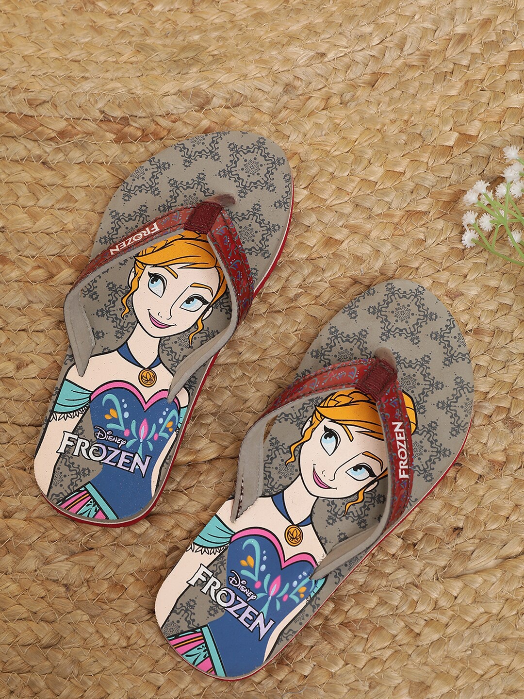 

Kids Ville Girls Frozen Printed Thong Flip-Flops, Grey