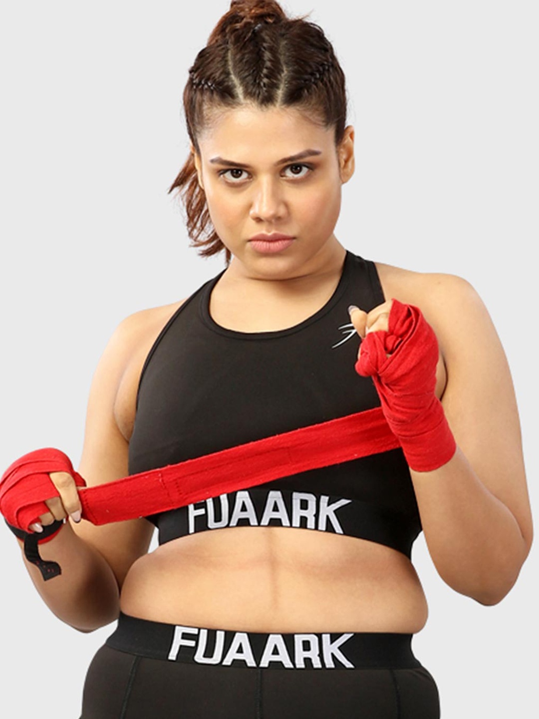 

FUAARK Padded Full Coverage All Day Comfort Anti-Odour Sports Bra, Black