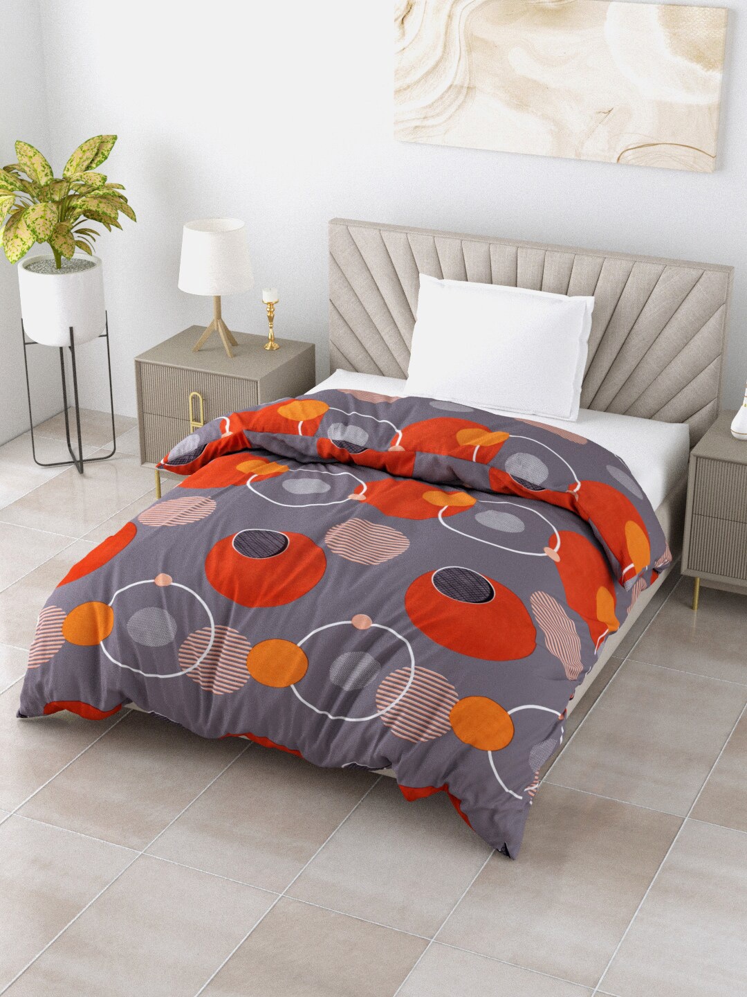 

Salona Bichona Grey & Red Geometric AC Room 150 GSM Single Bed Comforter