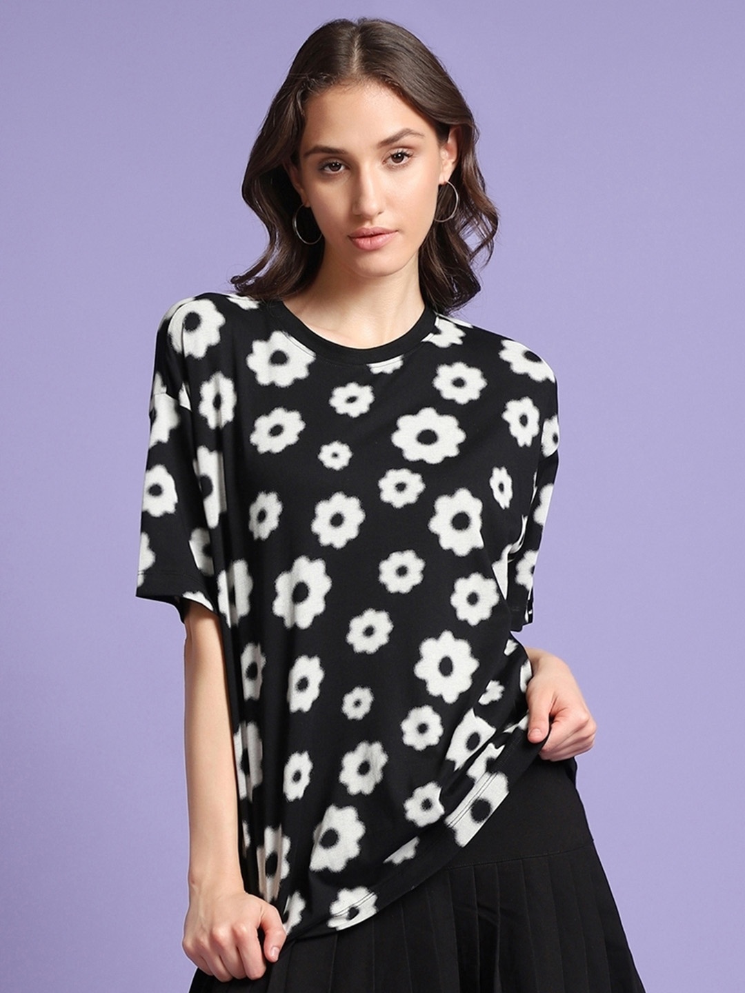 

Bewakoof Floral Printed Oversized Pure Cotton T-shirt, Black