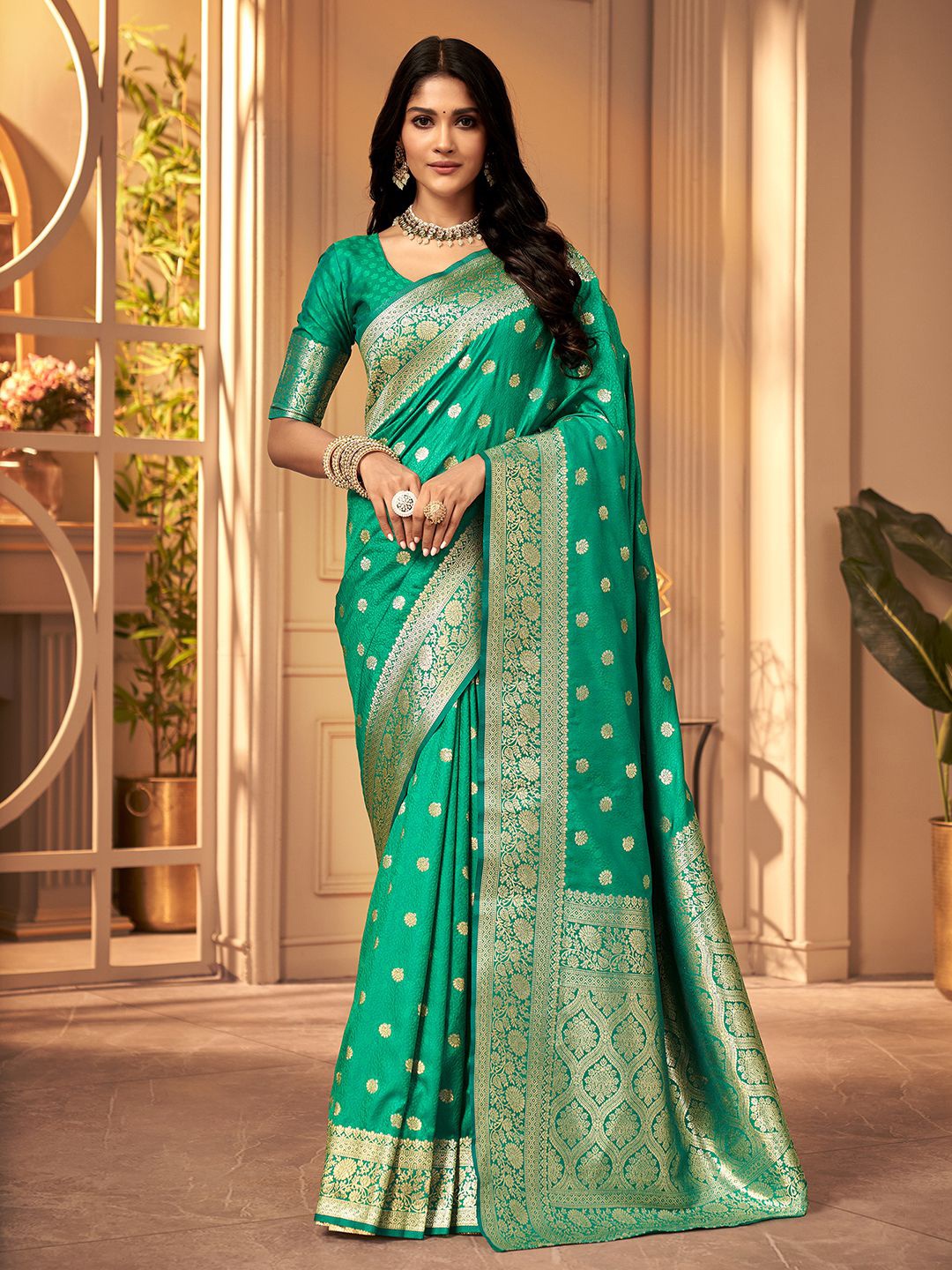 

Satrani Ethnic Motifs Woven Design Zari Silk Cotton Banarasi Saree, Lime green