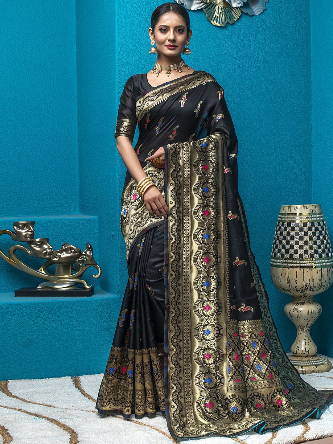 

Satrani Paisley Woven Design Zari Jaquard Banarasi Saree, Black