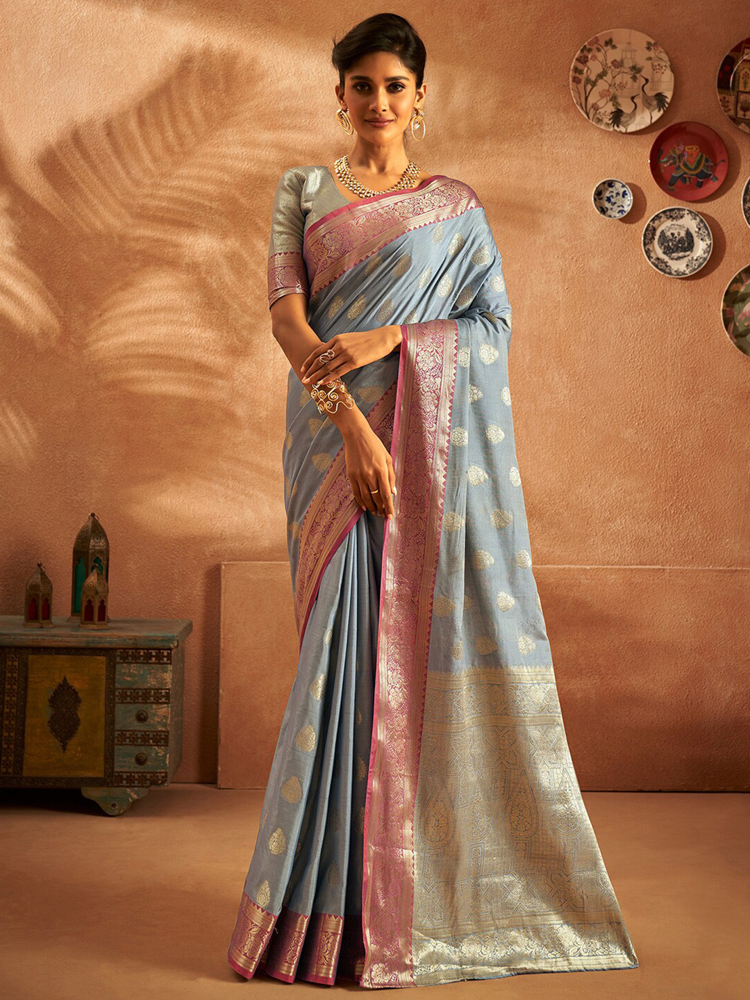 

Satrani Woven Design Zari Banarasi Saree, Grey