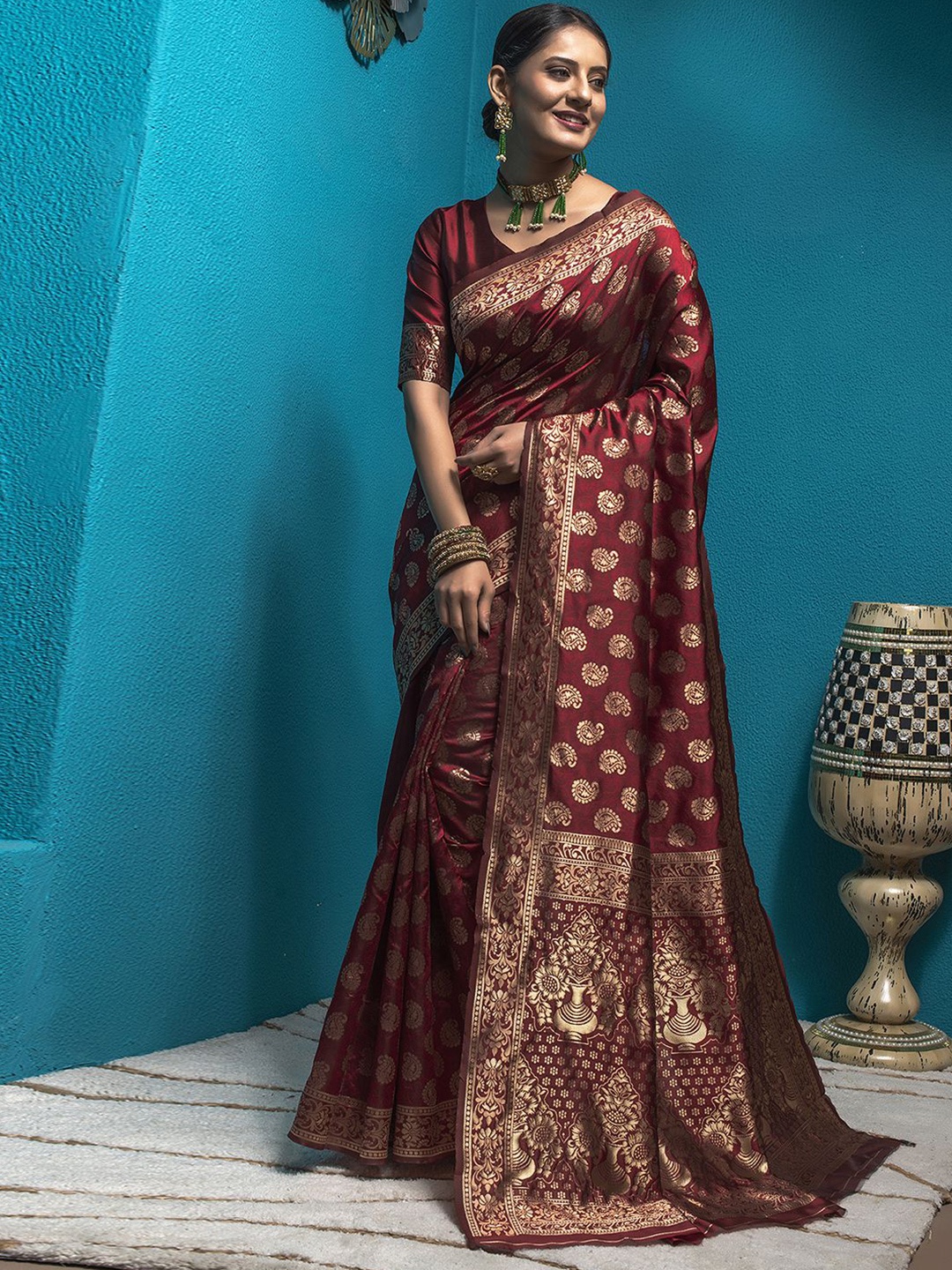 

Satrani Paisely Woven Design Zari Art Silk Banarasi Saree, Maroon