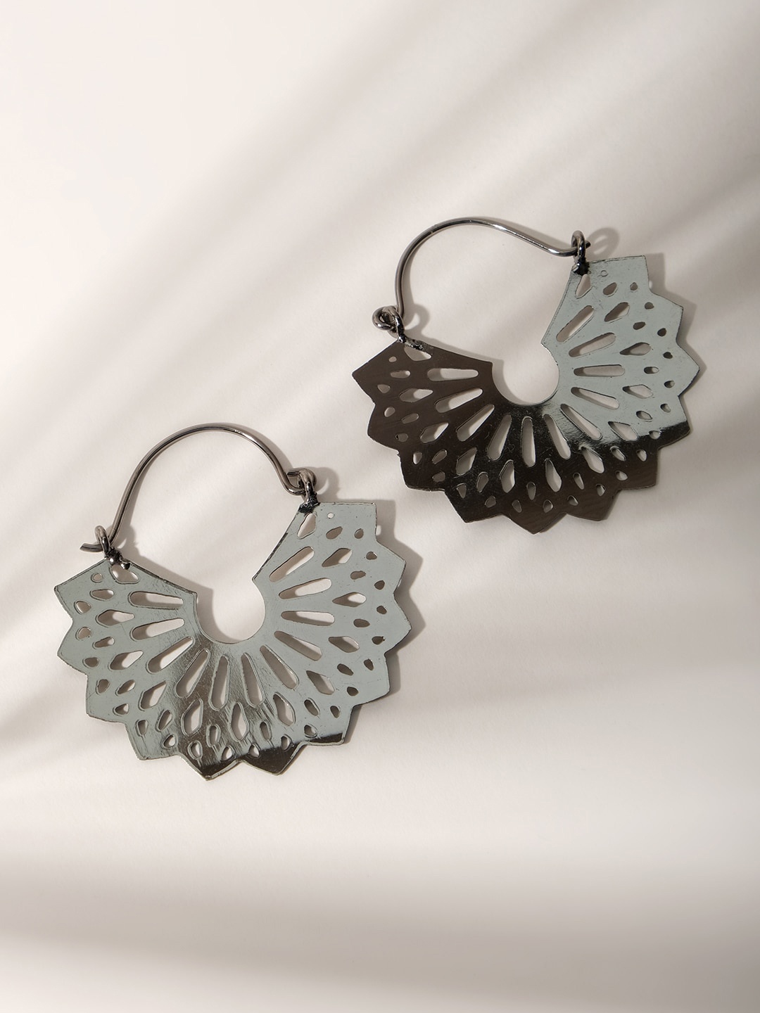 

XPNSV Silver-Plated Contemporary Hoop Earrings
