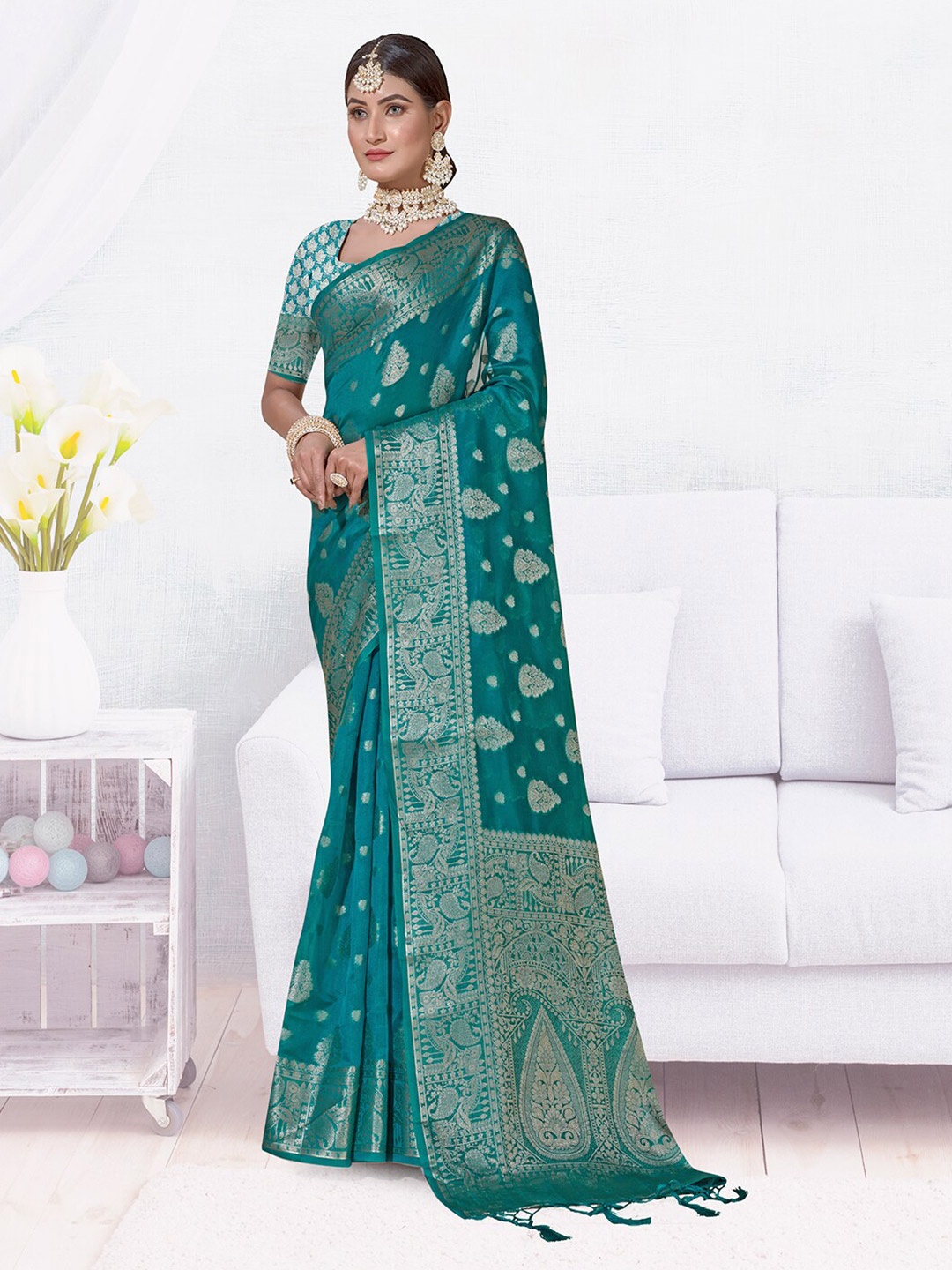 

Anouk Woven Design Zari Saree, Turquoise blue