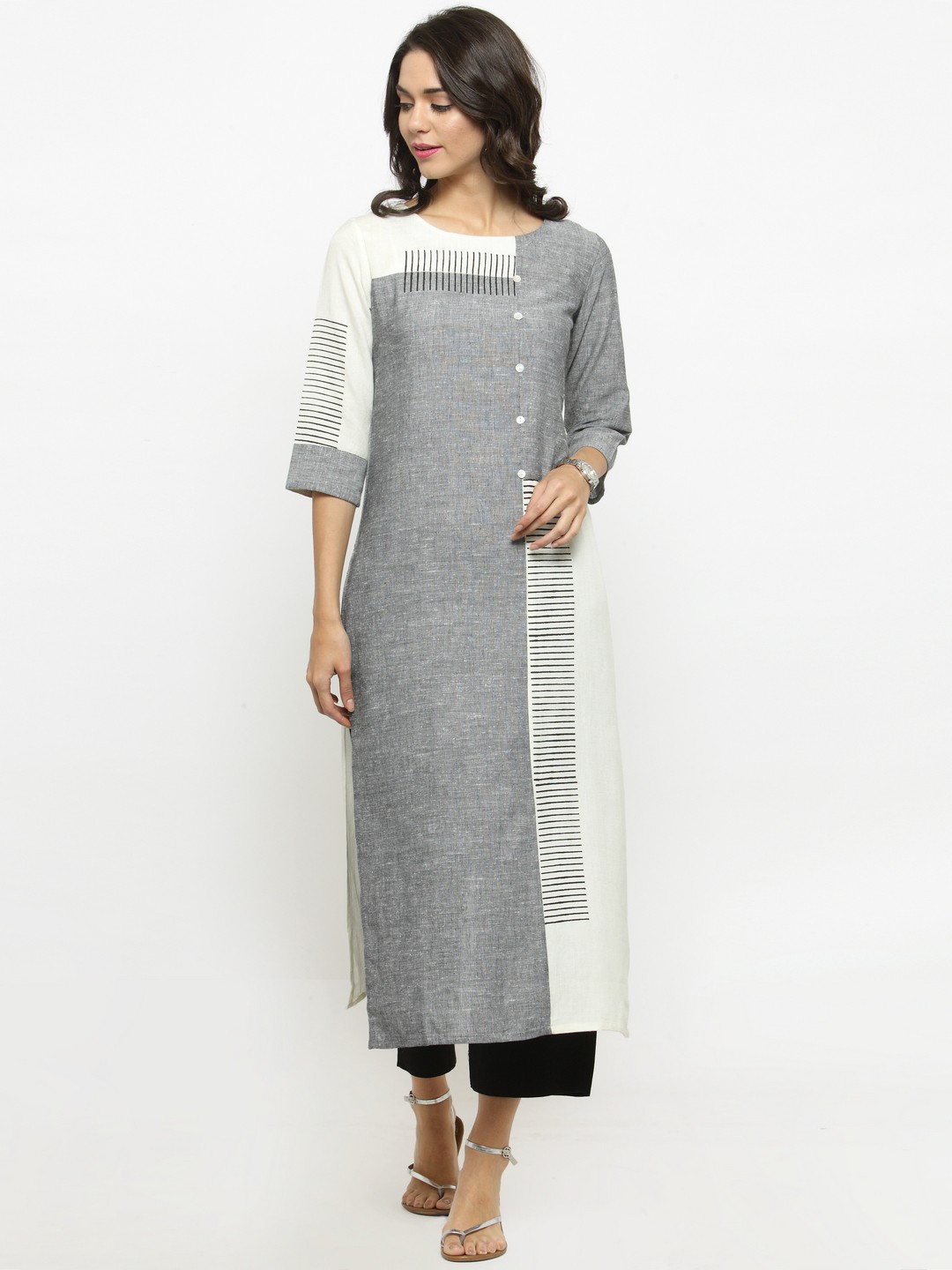

Varanga Women Grey & Black Printed Kurta with Trousers