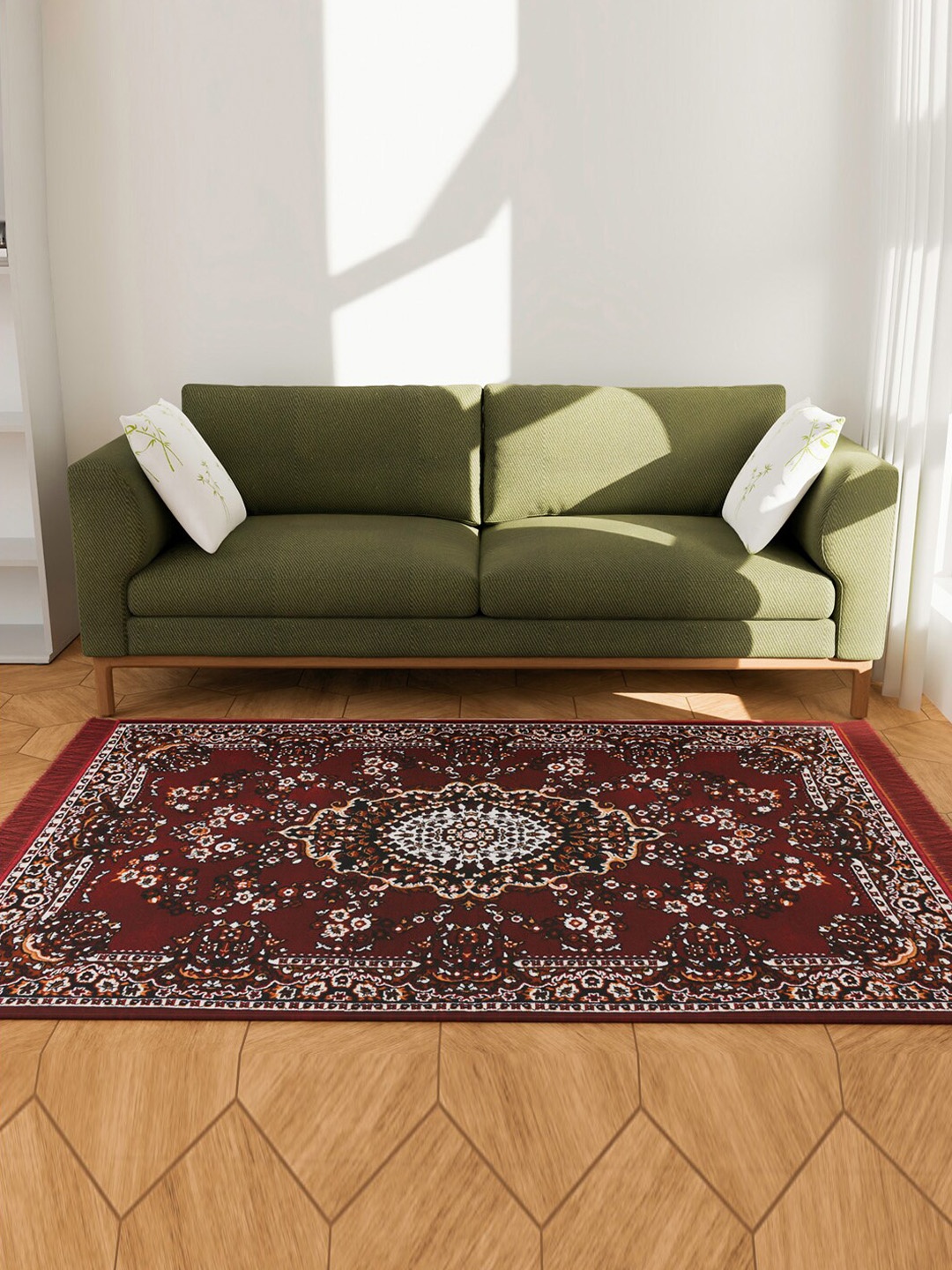 

Kuber Industries Maroon Printed Velvet Rectangle Floor Carpet