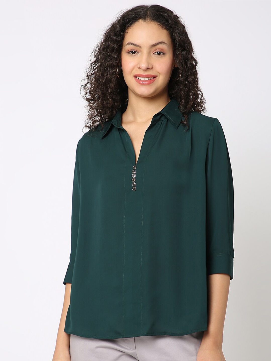 

NOT SO PINK Shirt Collar Cuffed Sleeves Georgette Top, Green