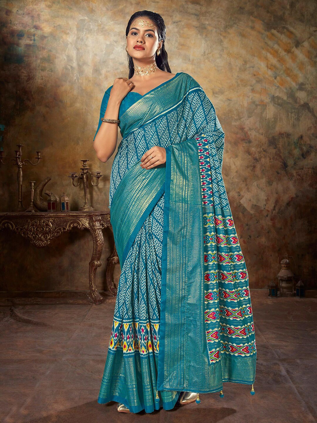 

Mitera Geometric Printed Zari Art Silk Saree, Teal