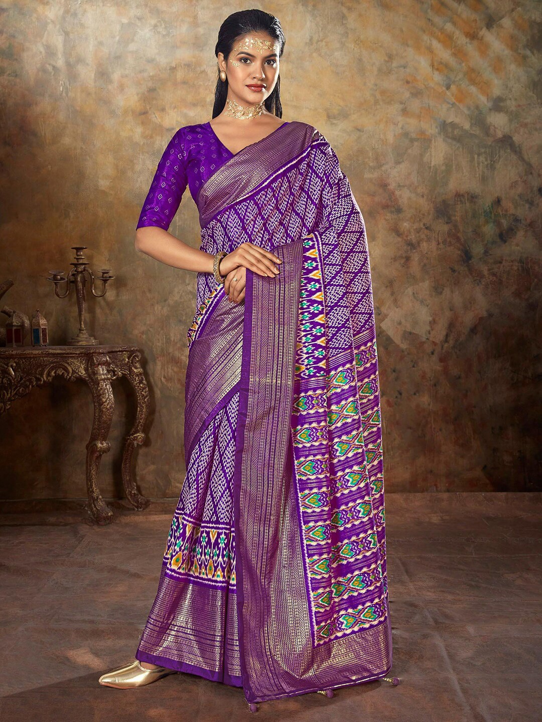 

Mitera Ethnic Motifs Zari Art Silk Saree, Purple