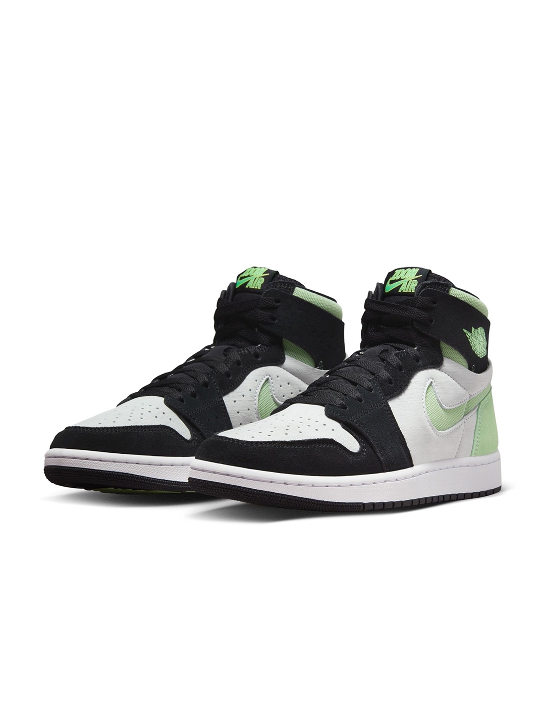 

Nike Men Air Jordan 1 Zoom CMFT 2Colourblocked Sneakers, White