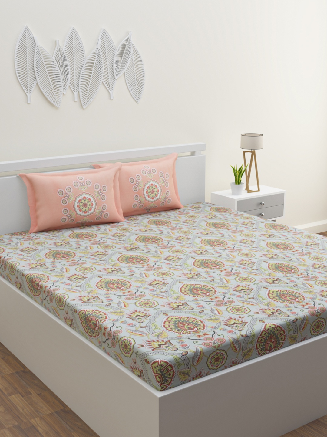 

HOME AFFAIRS Peach-Coloured & White Ethnic Pure Cotton 210 TC King Bedsheet Set