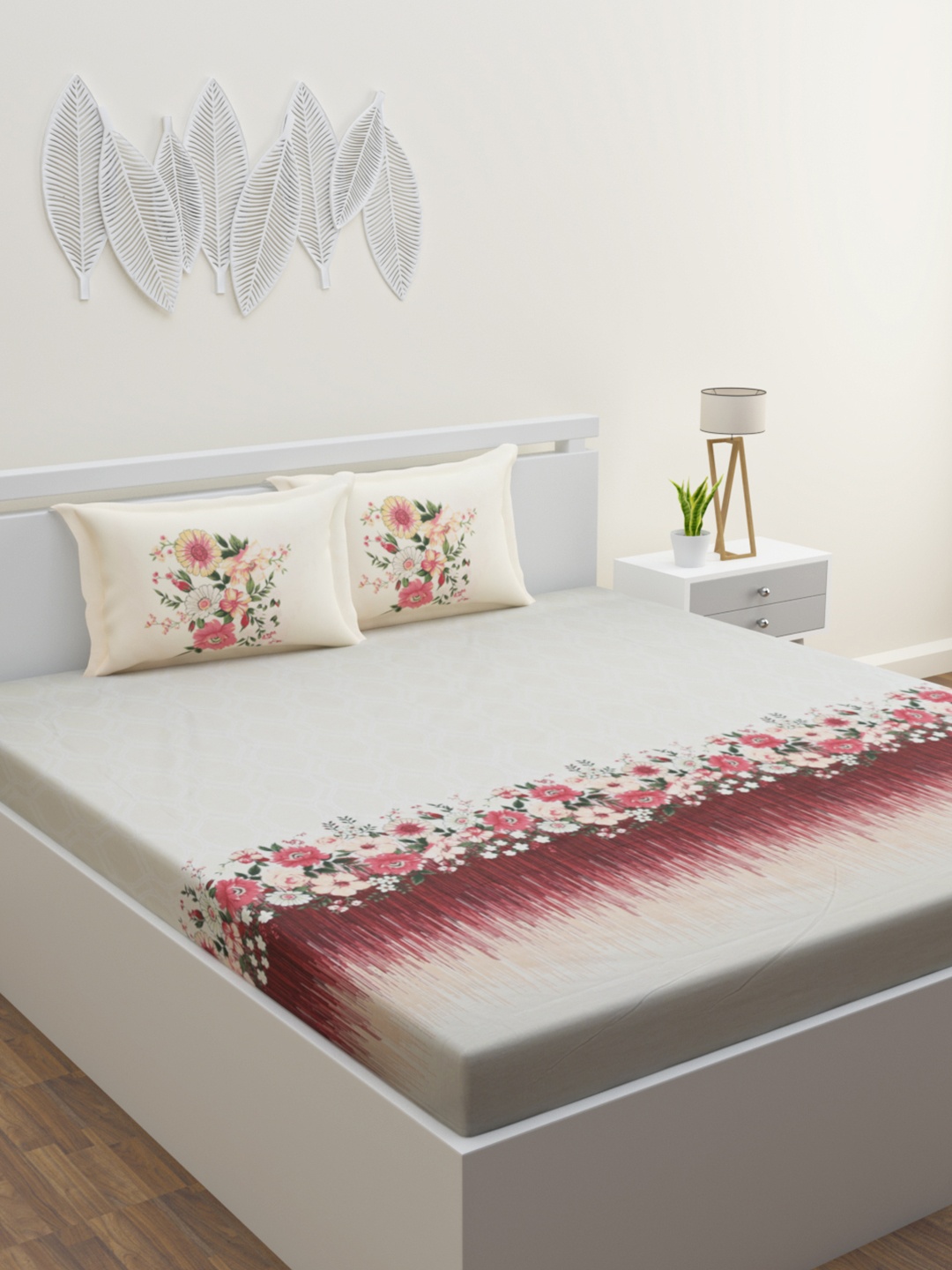 

HOME AFFAIRS Cream-Coloured & Red Floral Cotton 210 TC King Bedsheet with 2 Pillow Covers