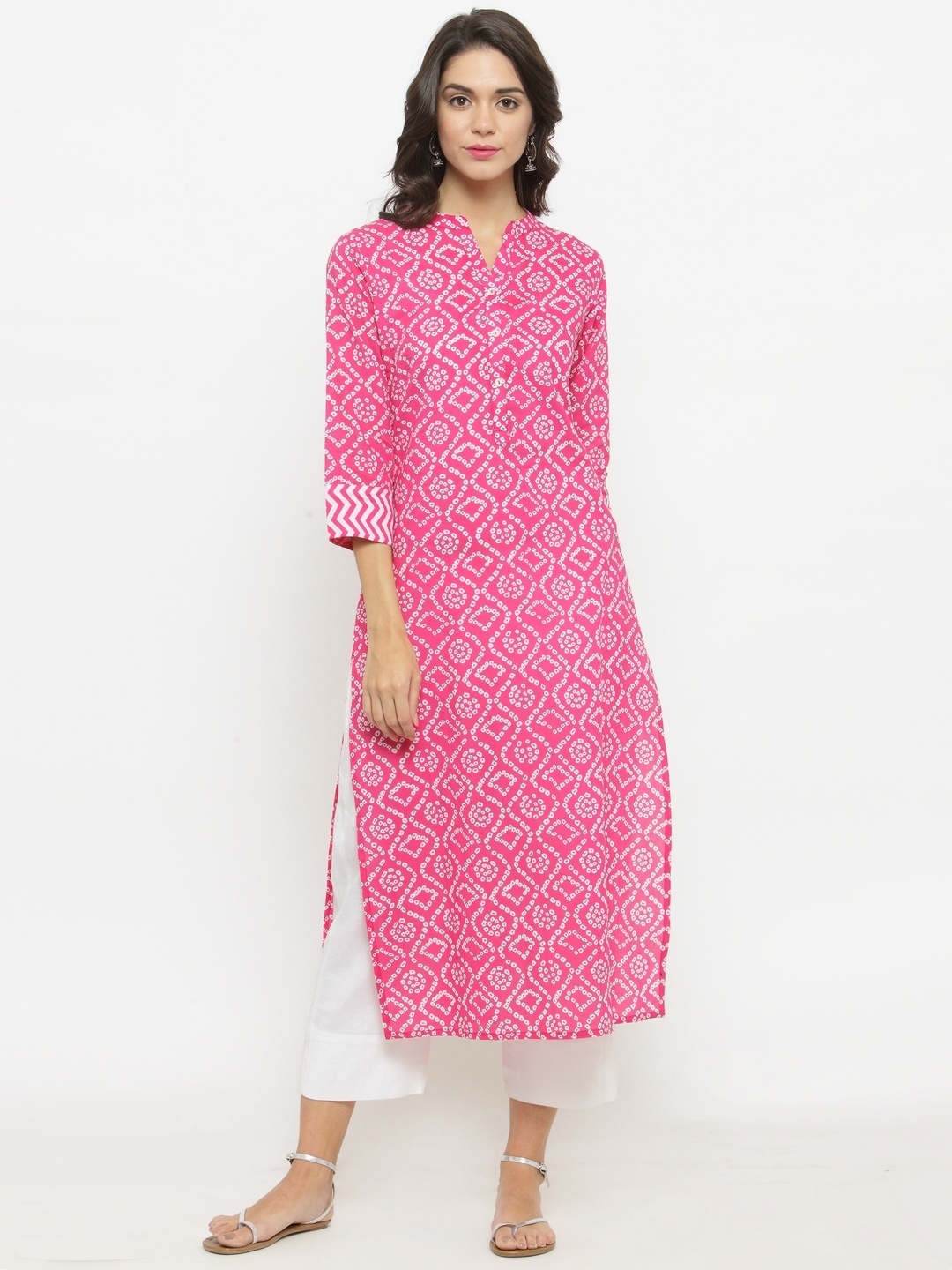 

Varanga Pink Bandhani Print Kurta with White Trousers