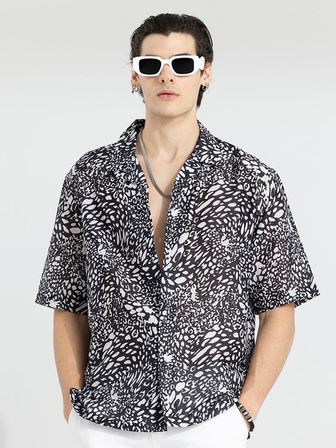 

Snitch Classic Fit Animal Printed Oversized Casual Shirt, Black