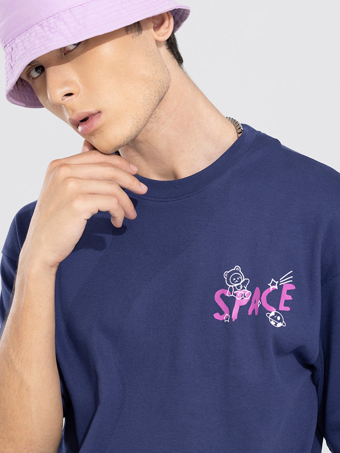 

Snitch Men Typography Printed Oversized T-Shirt & Shorts Co-Ords, Blue