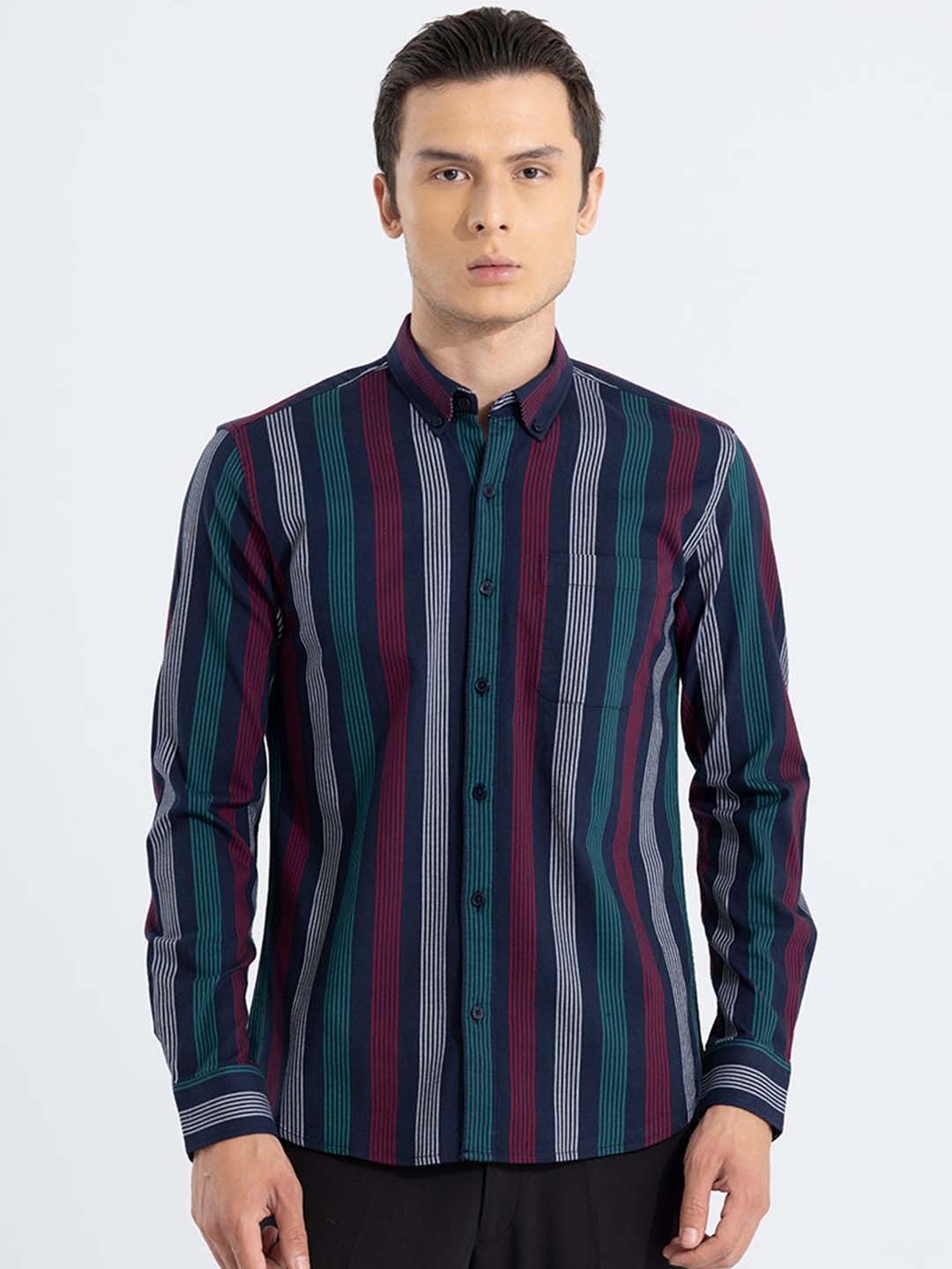 

Snitch Men Black Classic Slim Fit Multi Stripes Opaque Striped Casual Shirt