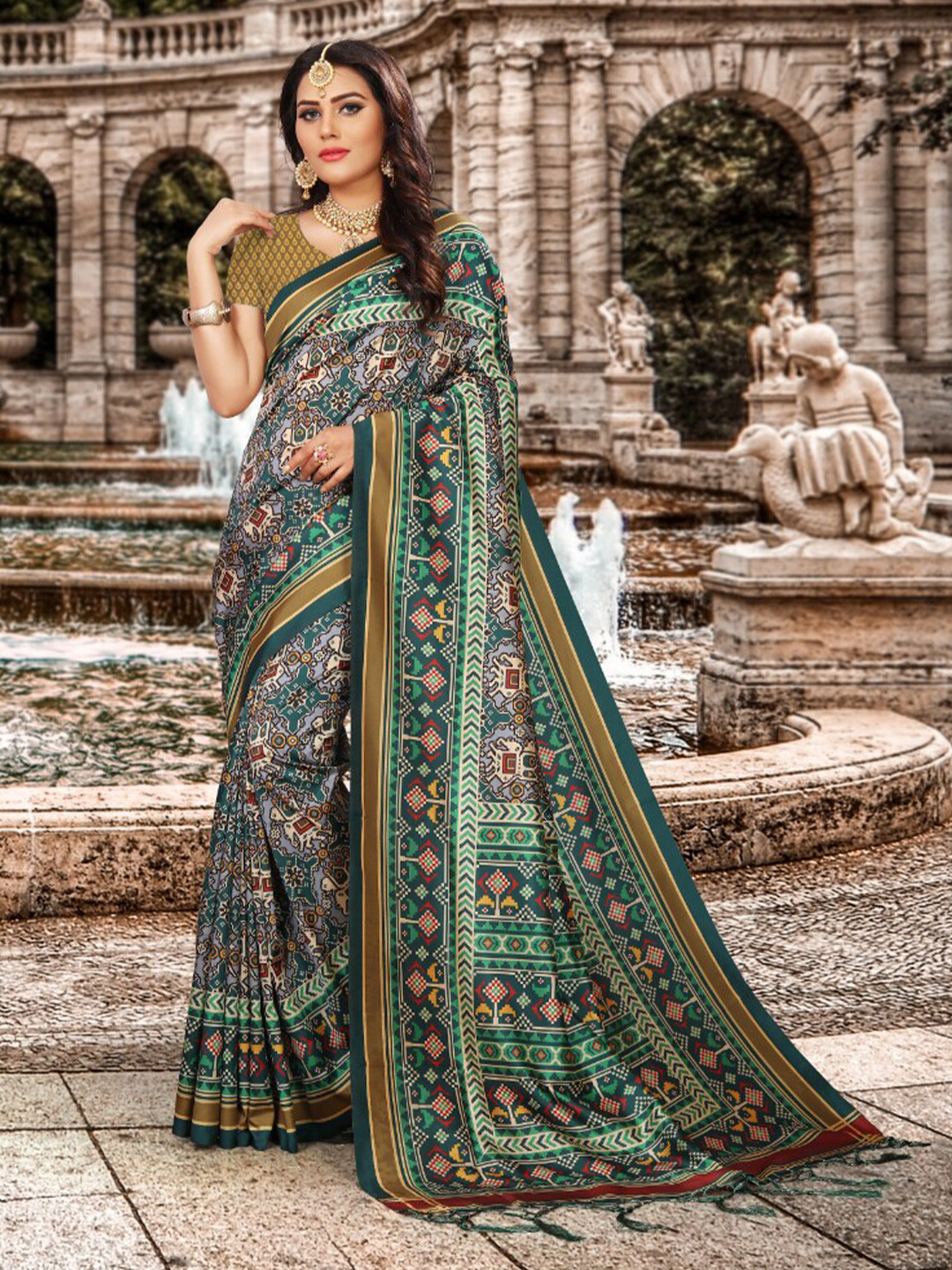 

Kaizen TEXO FAB Geometric Printed Tussar Saree, Green