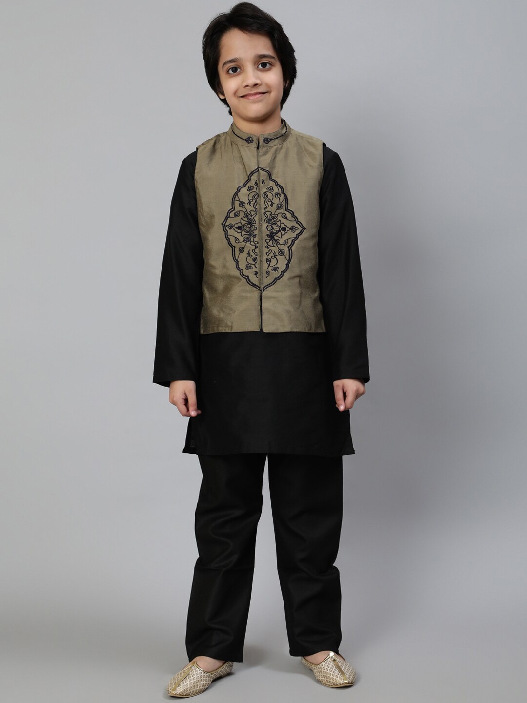 

Aks Kids Boys Regular Kurta With Pyjamas & Embroidered Nehru Jacket, Black