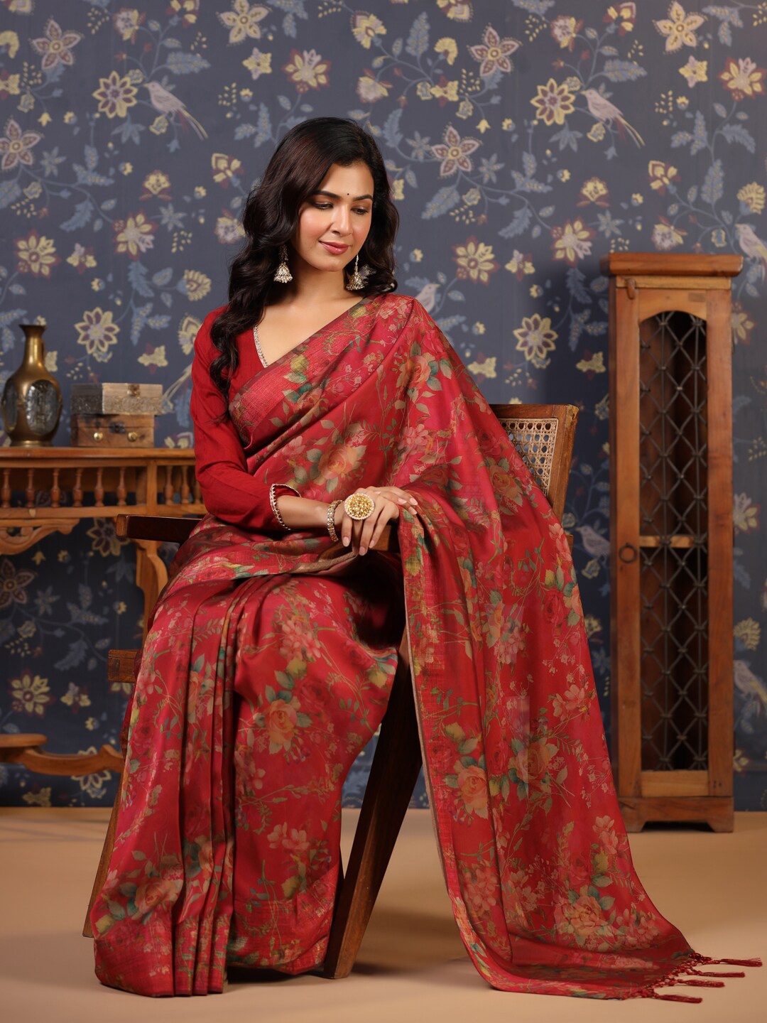 

House of Pataudi Floral Printed Sarees, Maroon
