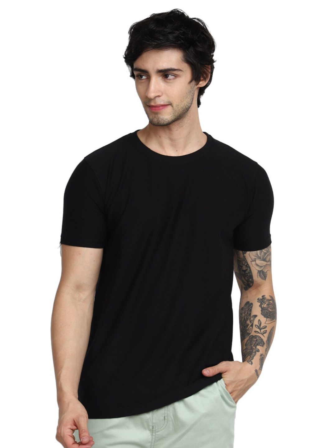 

V-Mart Round Neck Slim Fit Cotton T-shirt, Black